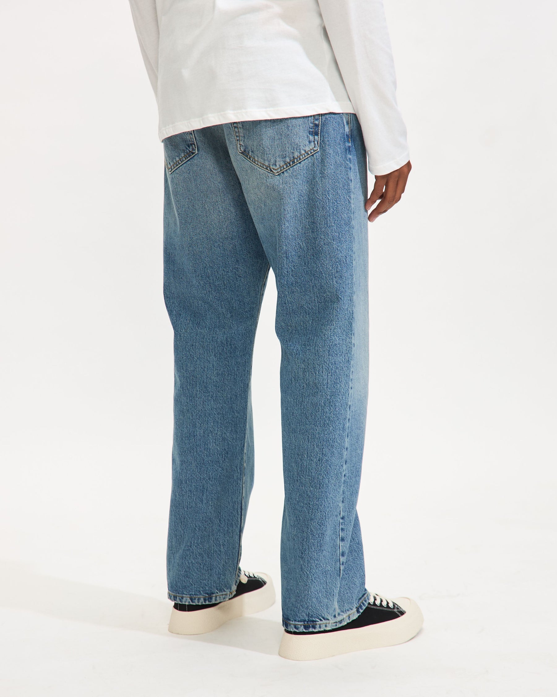 5 Pocket Jean in Bleach Wash