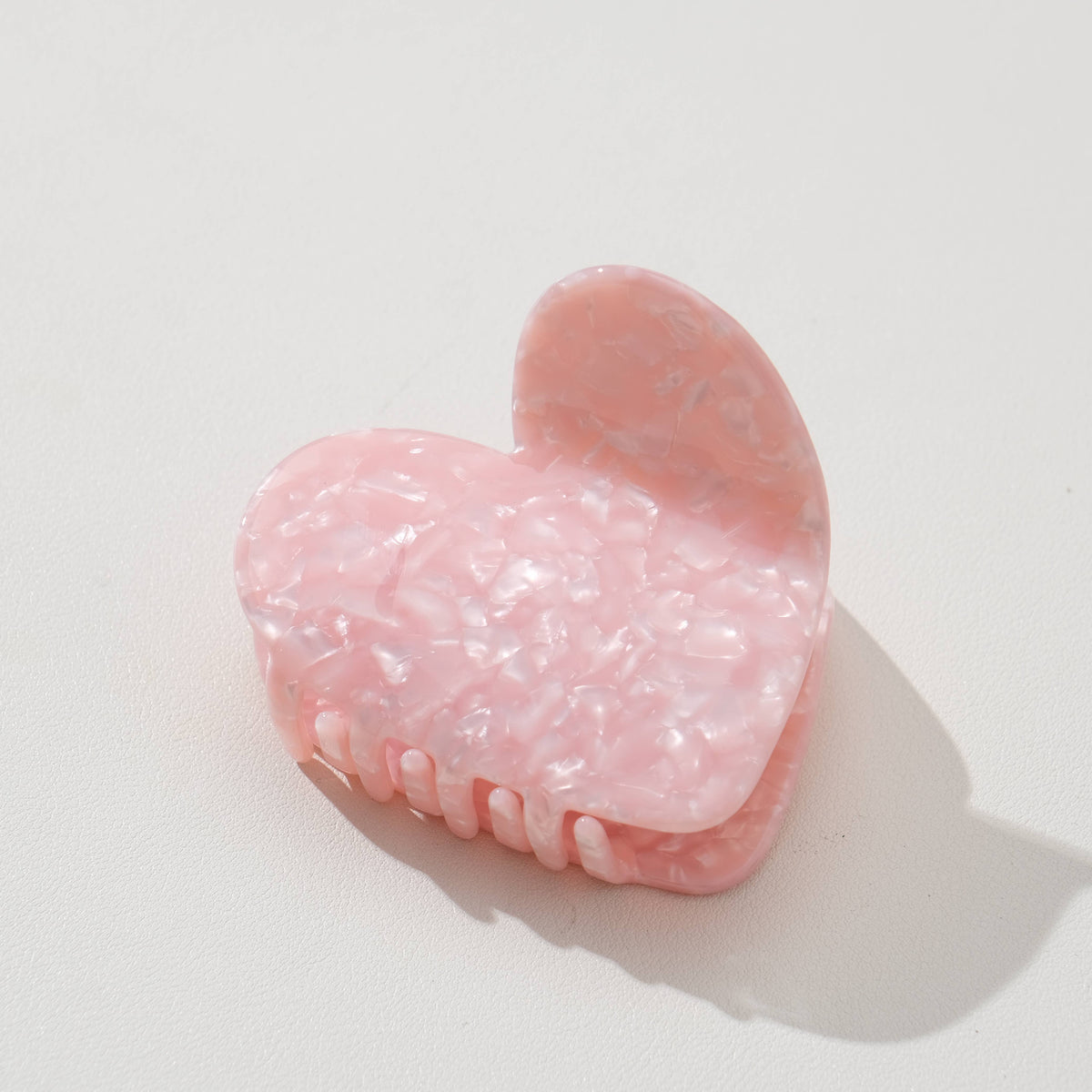 Big Heart Claw Clip in Pink