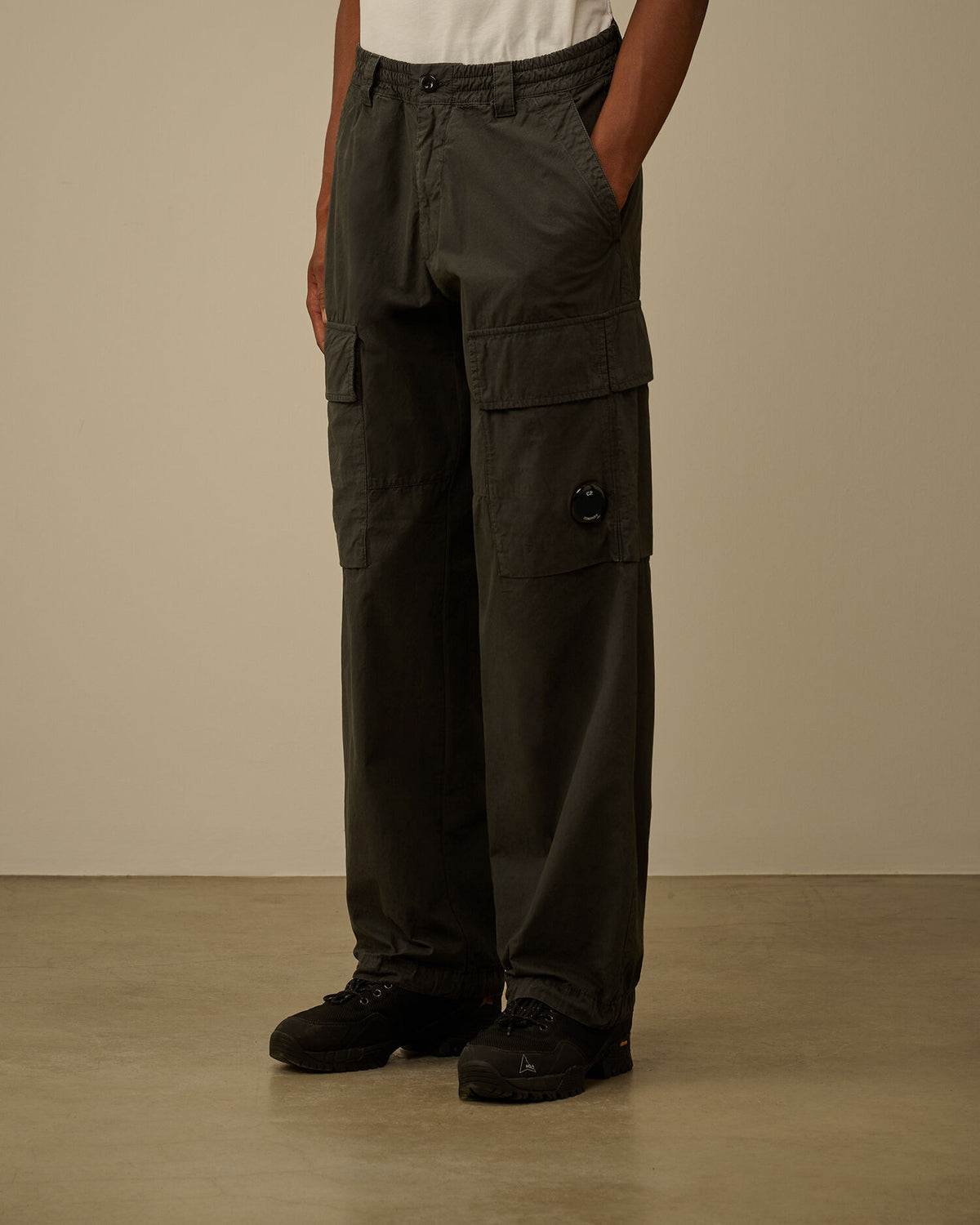Microreps Boxy Cargo Pants in Dark Shadow