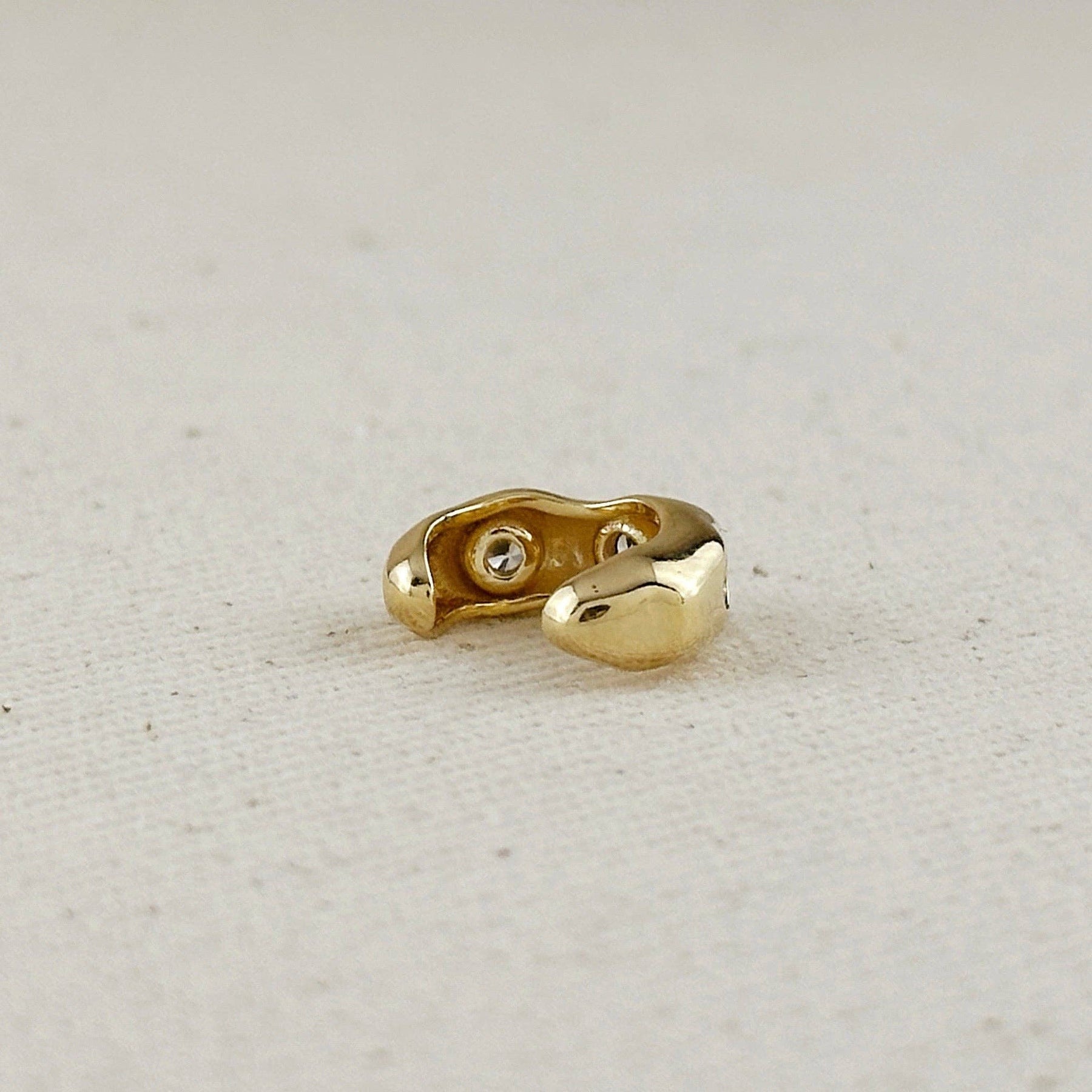 18k Waved Ear Cuff in Crystal
