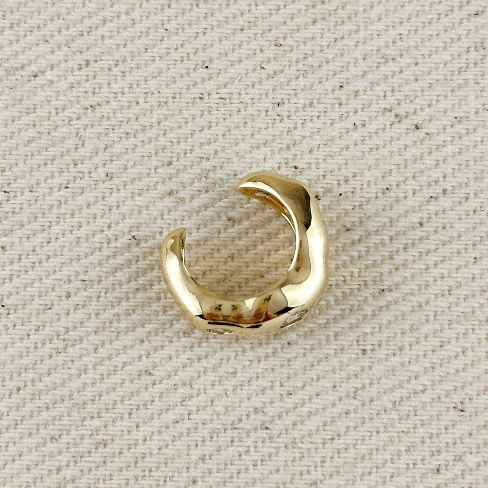 18k Waved Ear Cuff in Crystal