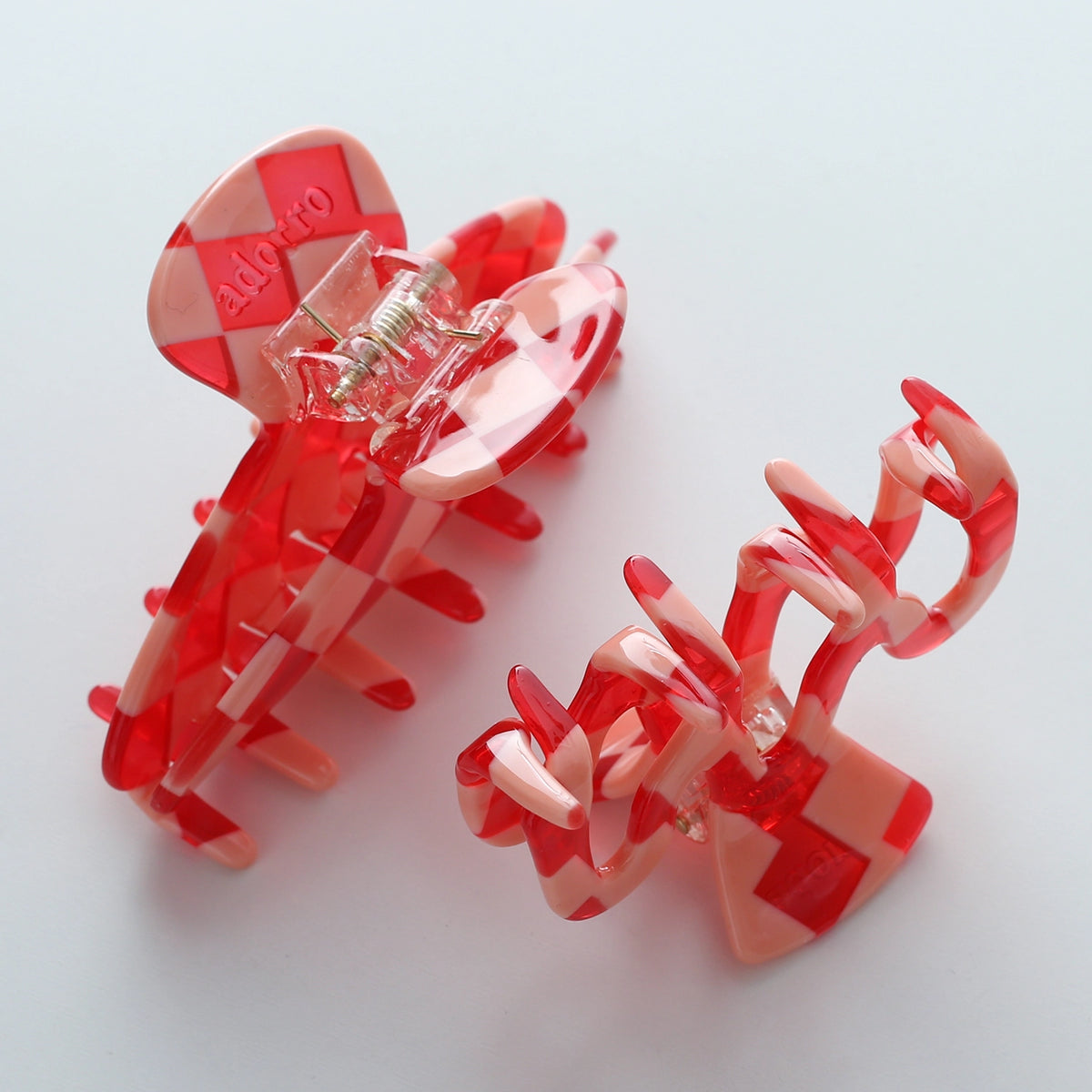 Xoxo, Checkmate Small Squiggle Clip