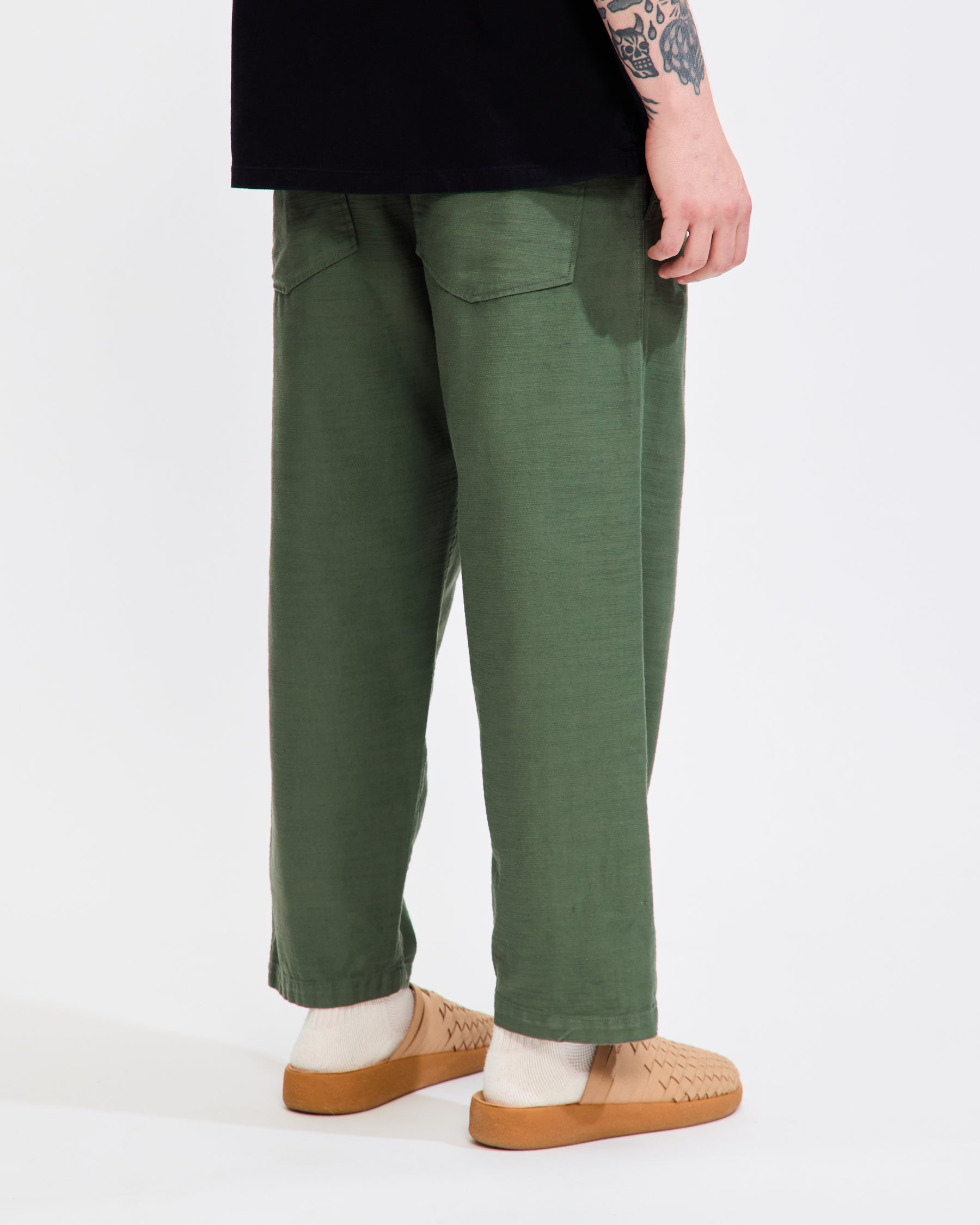 Hi Water Trouser in Olive Slub Sateen