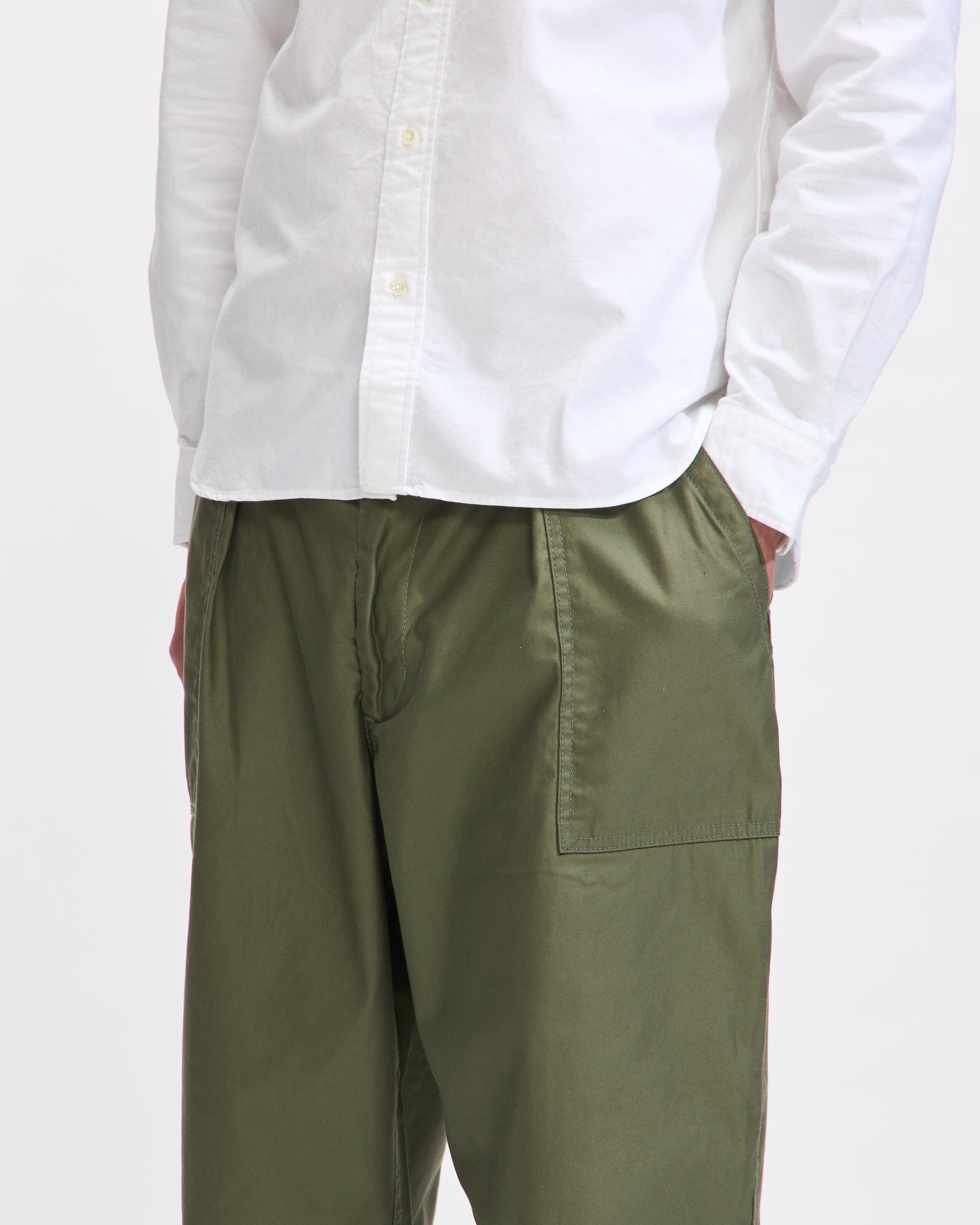 Beams Plus1 Pleat Baker 80/3 Back Satin In Sage Homme Essentials