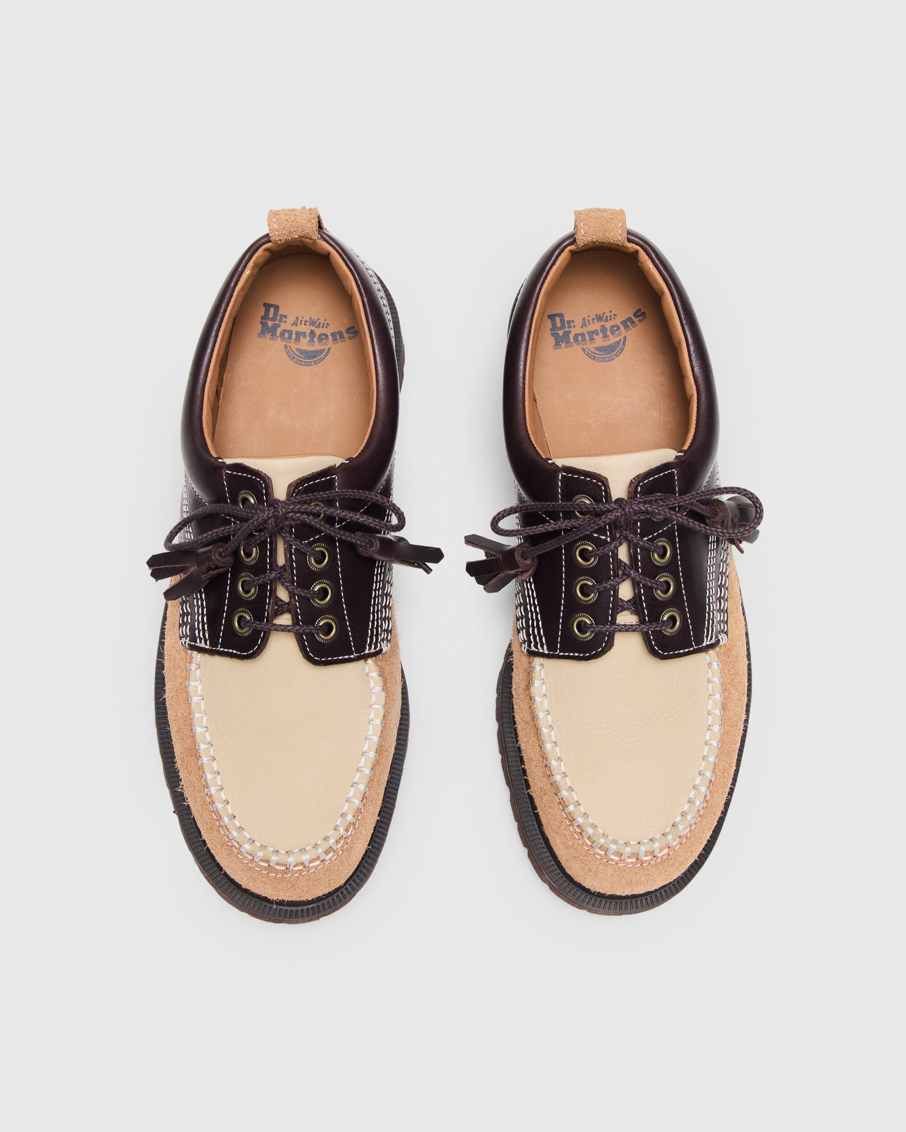 Dr. Martens Lowell Moc Toe Shoes in Dark Brown/Light Tan/Desert Brown Homme Essentials