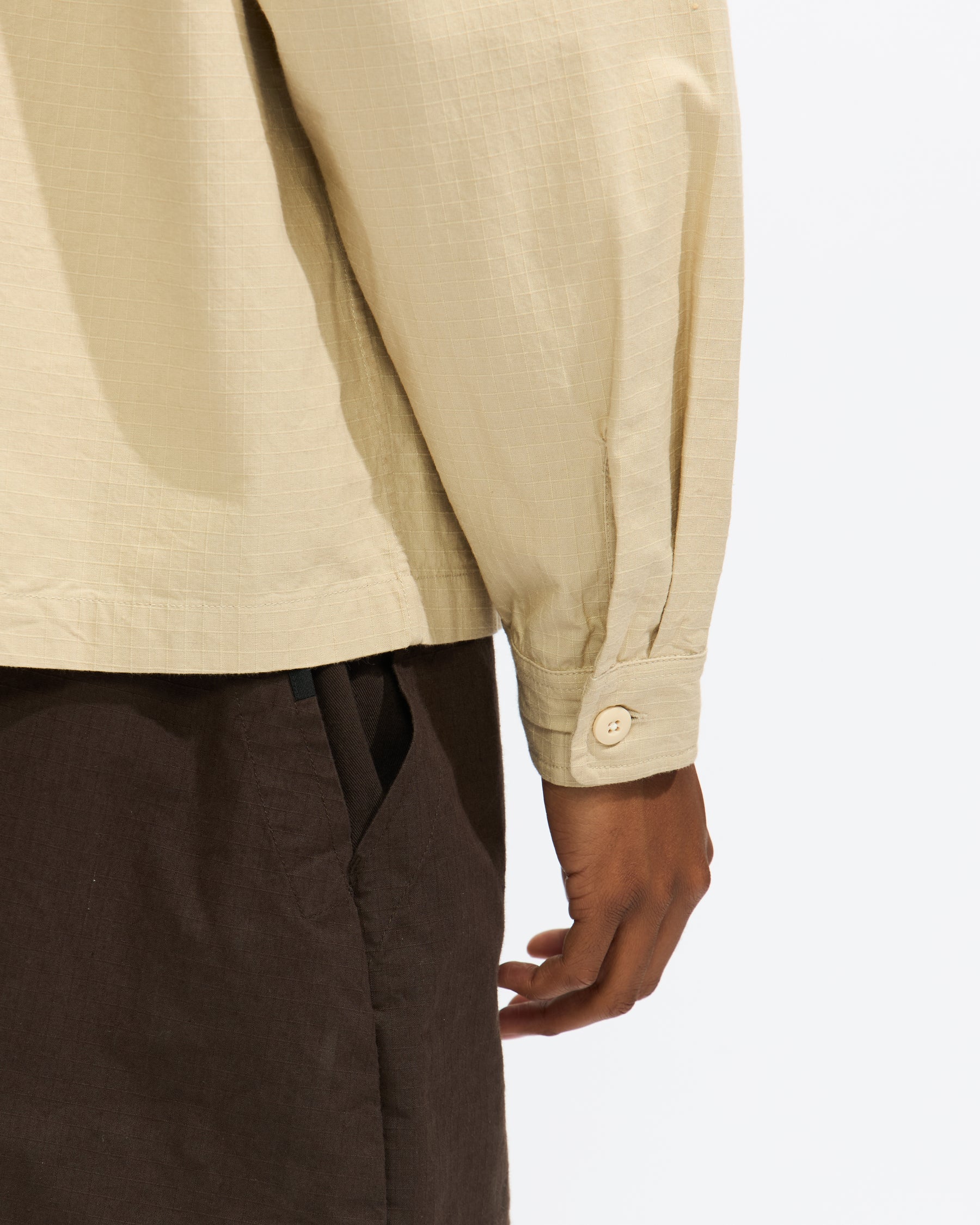 Earth/Studies MS-109 Research Shirt in Dried Sage Homme Essentials