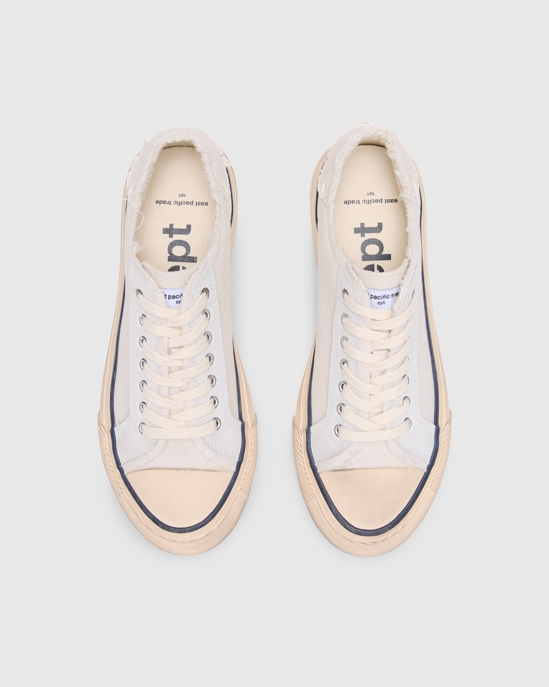 East Pacific Trade Dive Vintage in Natural Homme Essentials