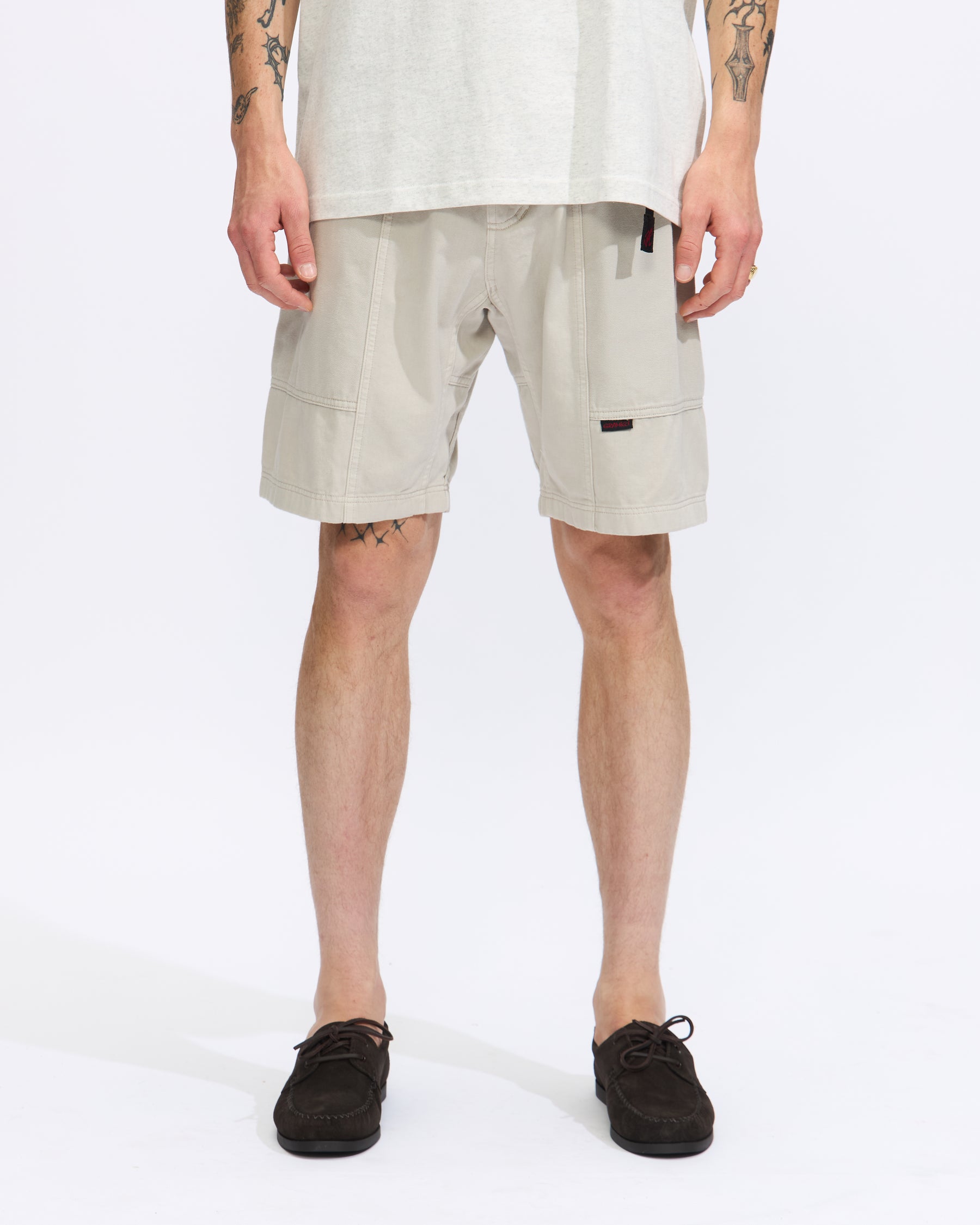 Gramicci Gadget Short in Dune Pigment Homme Essentials
