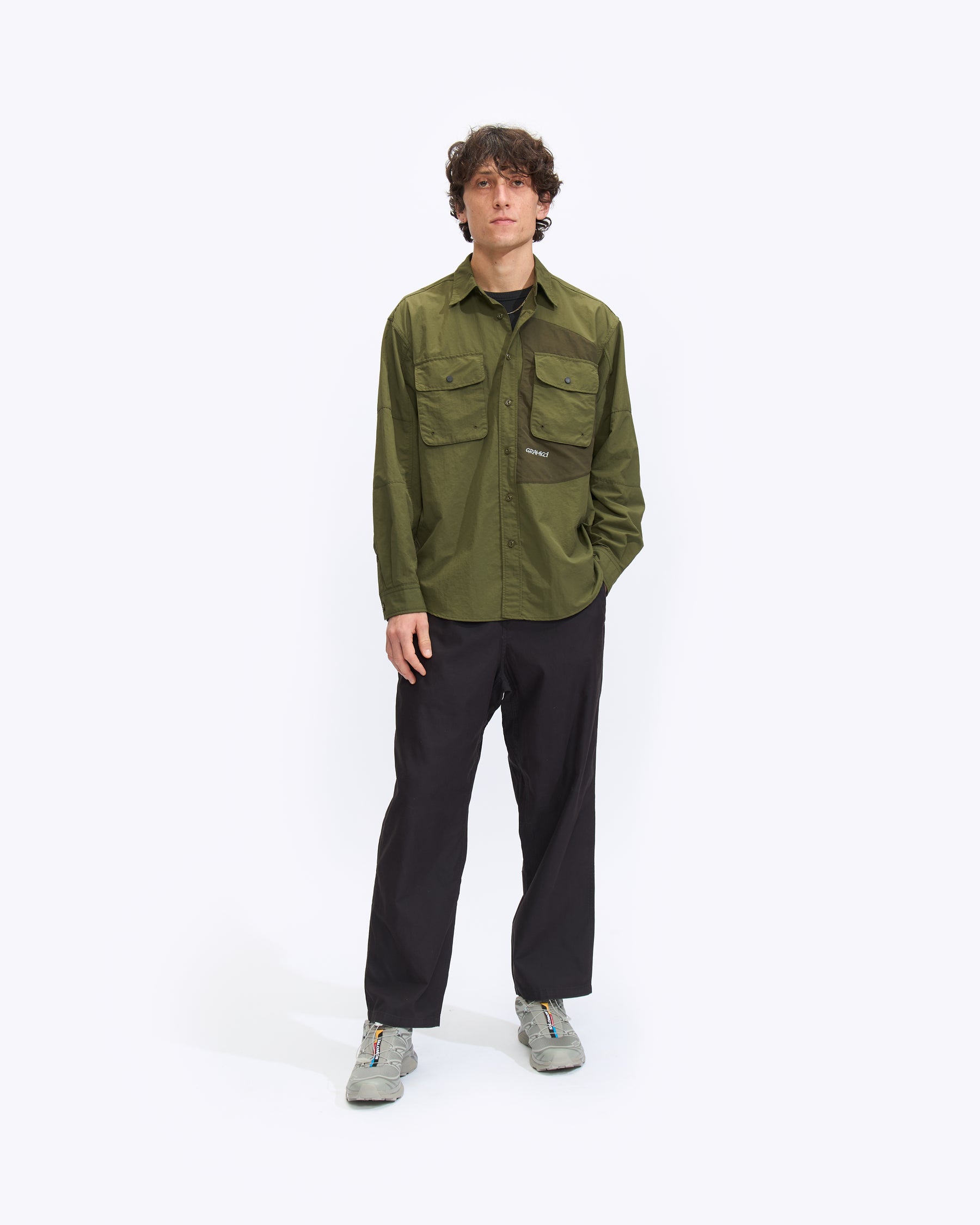 Gramicci Nylon Brentwood Shirt in Olive Homme Essentials