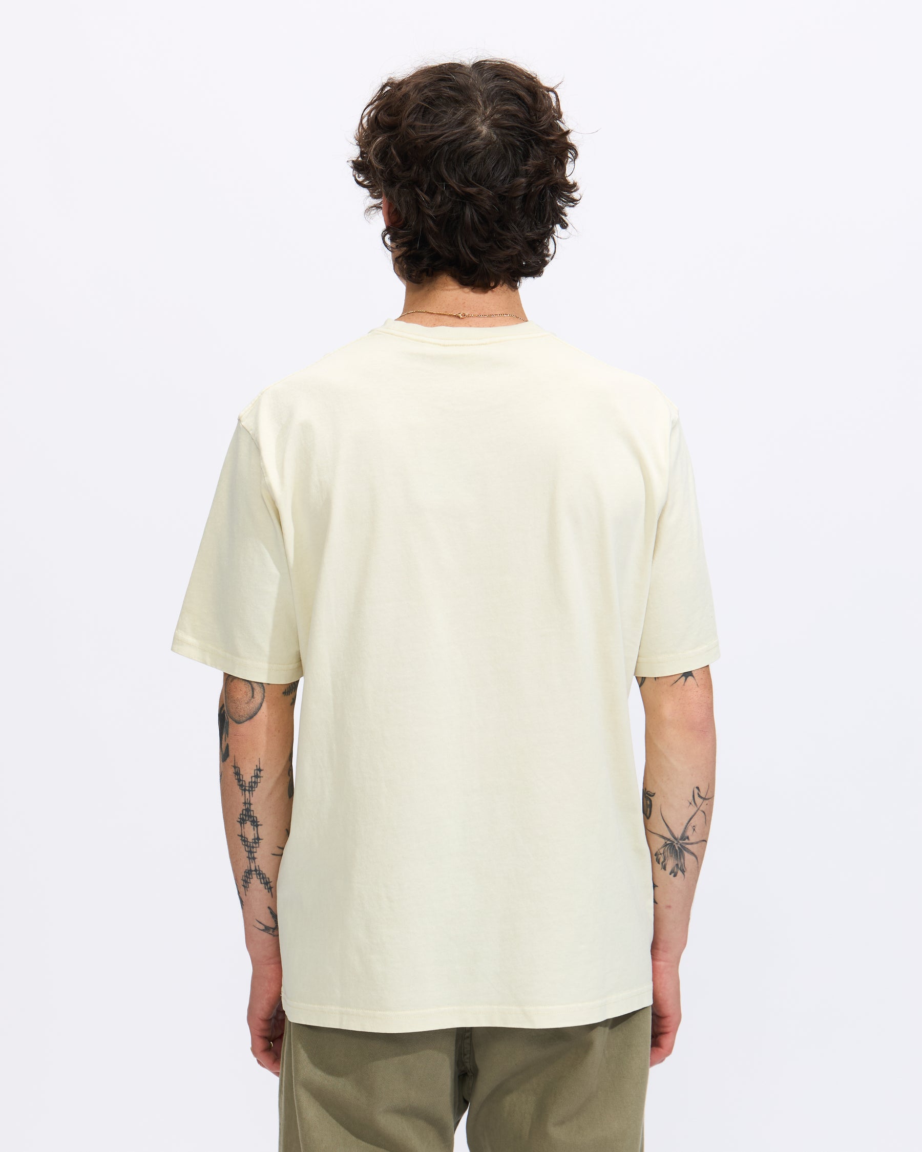 Gramicci One Point Tee in Natural Pigment Dye Homme Essentials