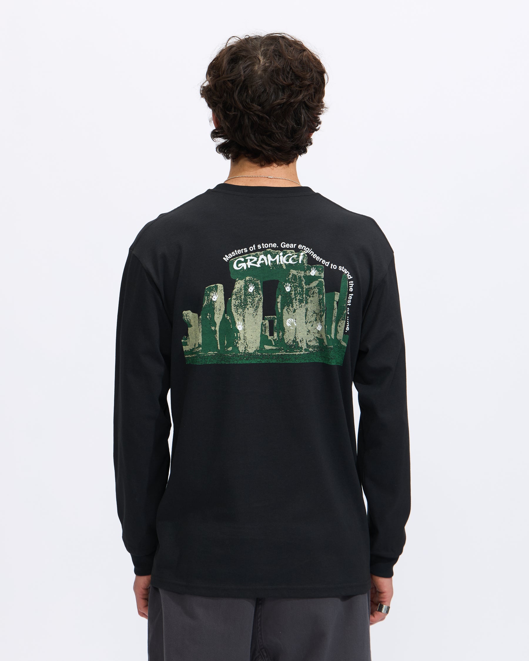 Gramicci Stonehenge L/S Tee in Vintage Black Homme Essentials