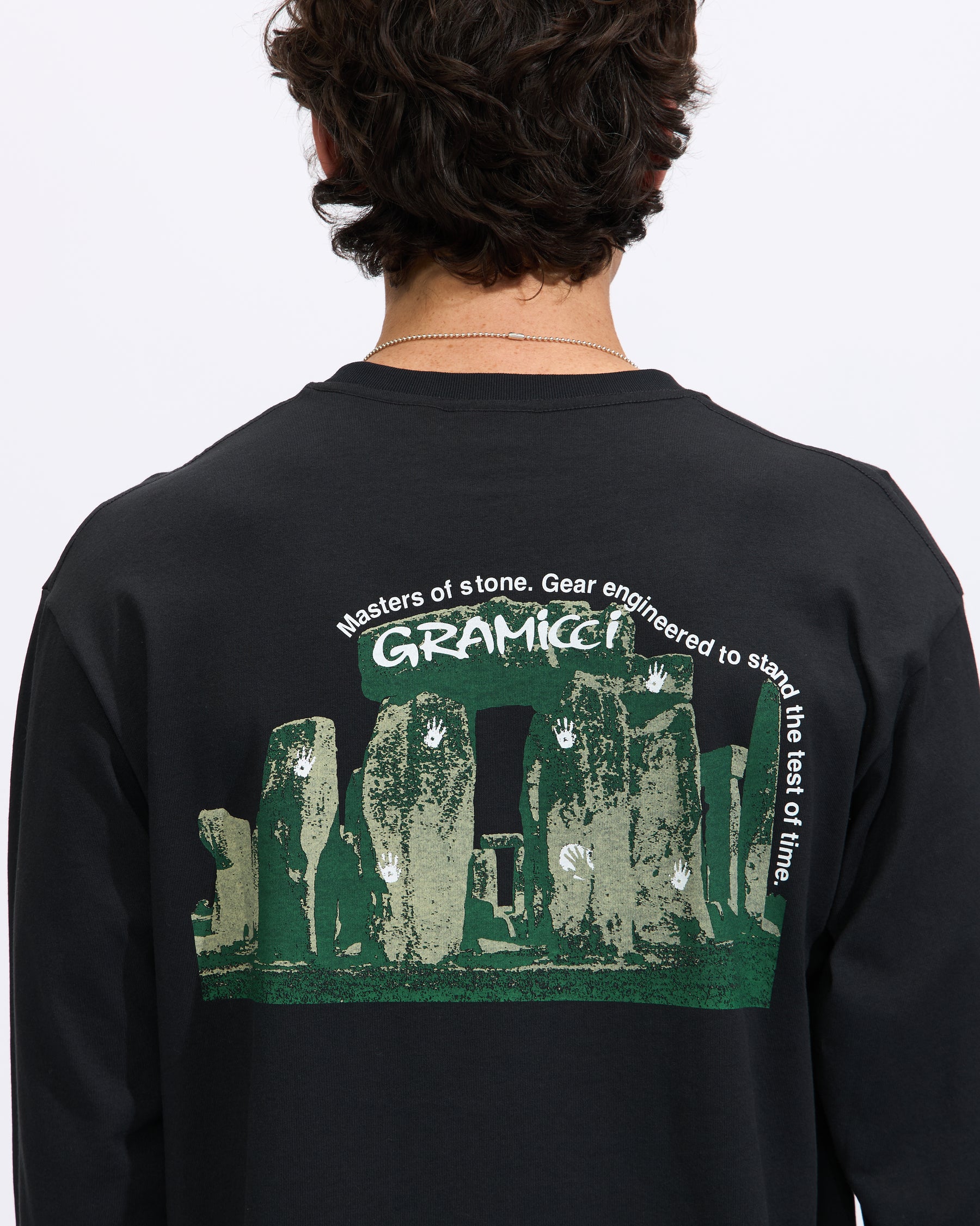 Gramicci Stonehenge L/S Tee in Vintage Black Homme Essentials
