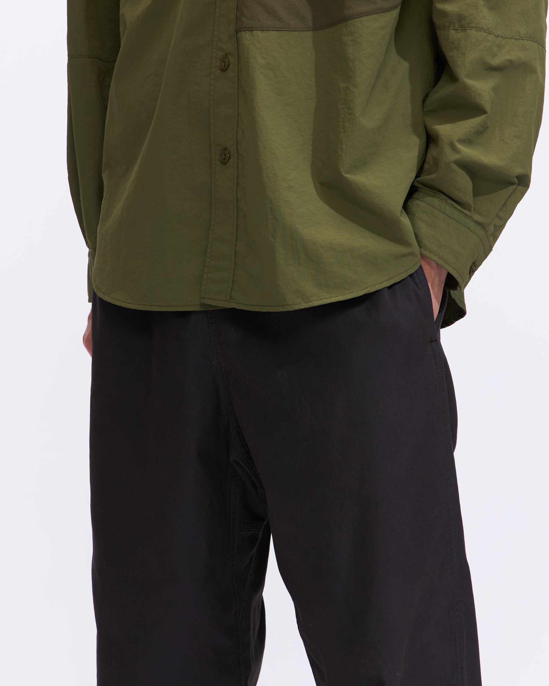 Gramicci Swell Pant in Black Homme Essentials