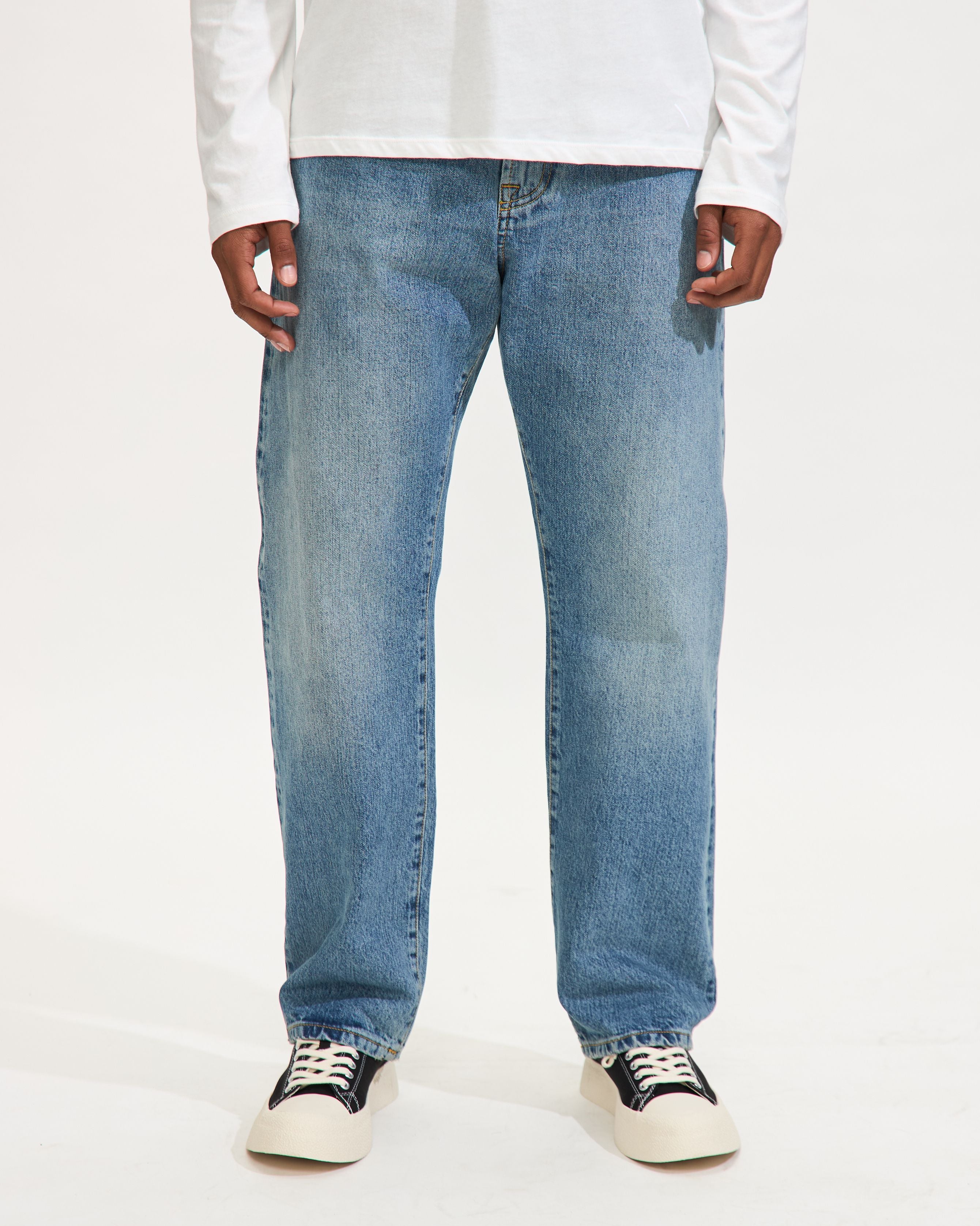 5 Pocket Jean in Bleach Wash