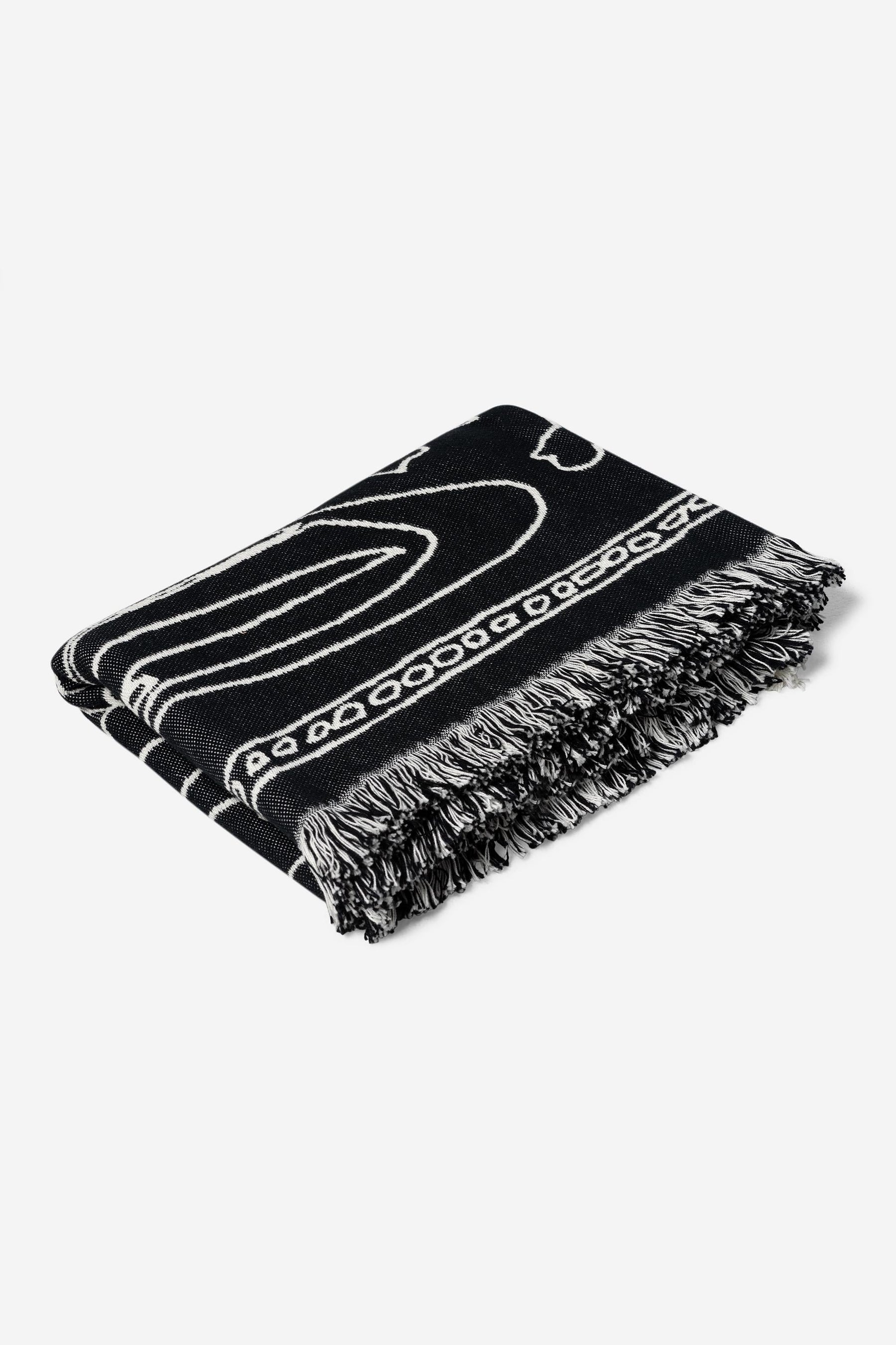 Hackwork Blanket in Black