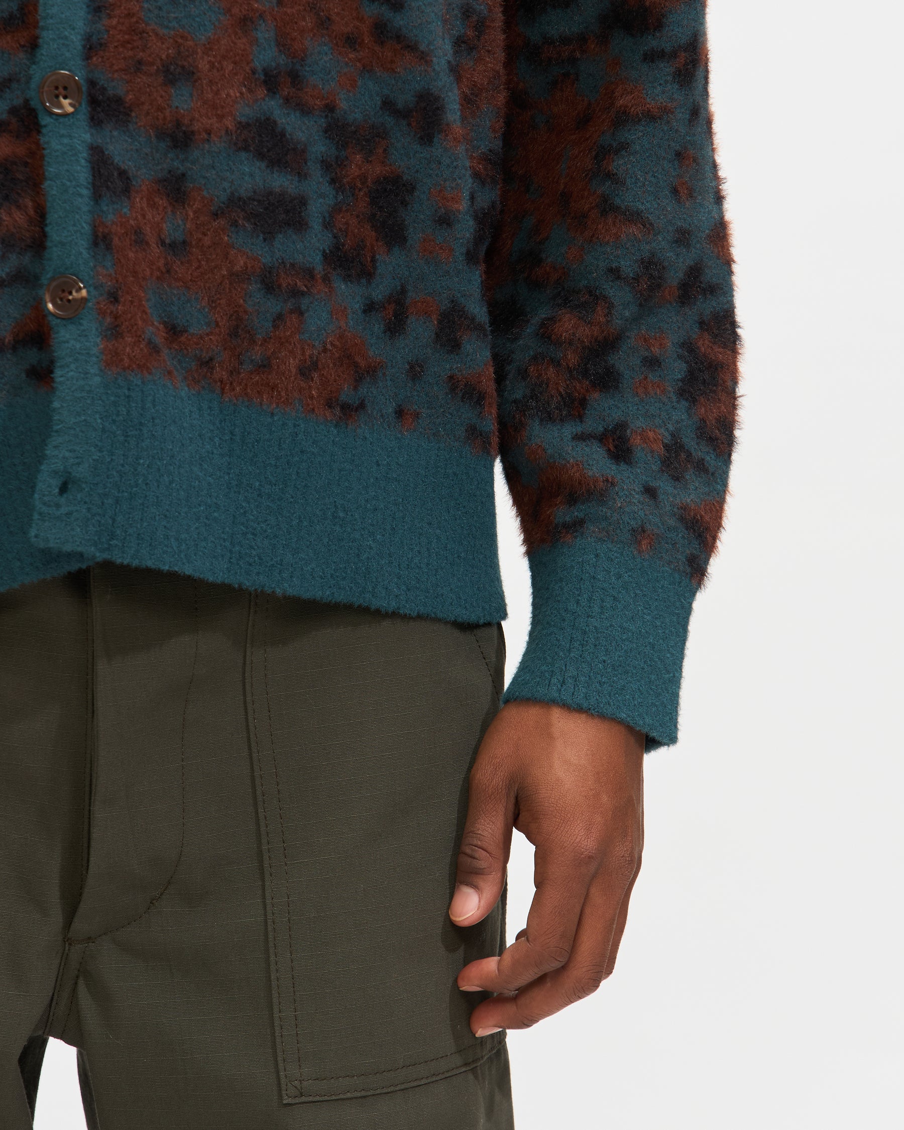 Metalwood Studio Houston Knit Cardigan in Green Homme Essentials