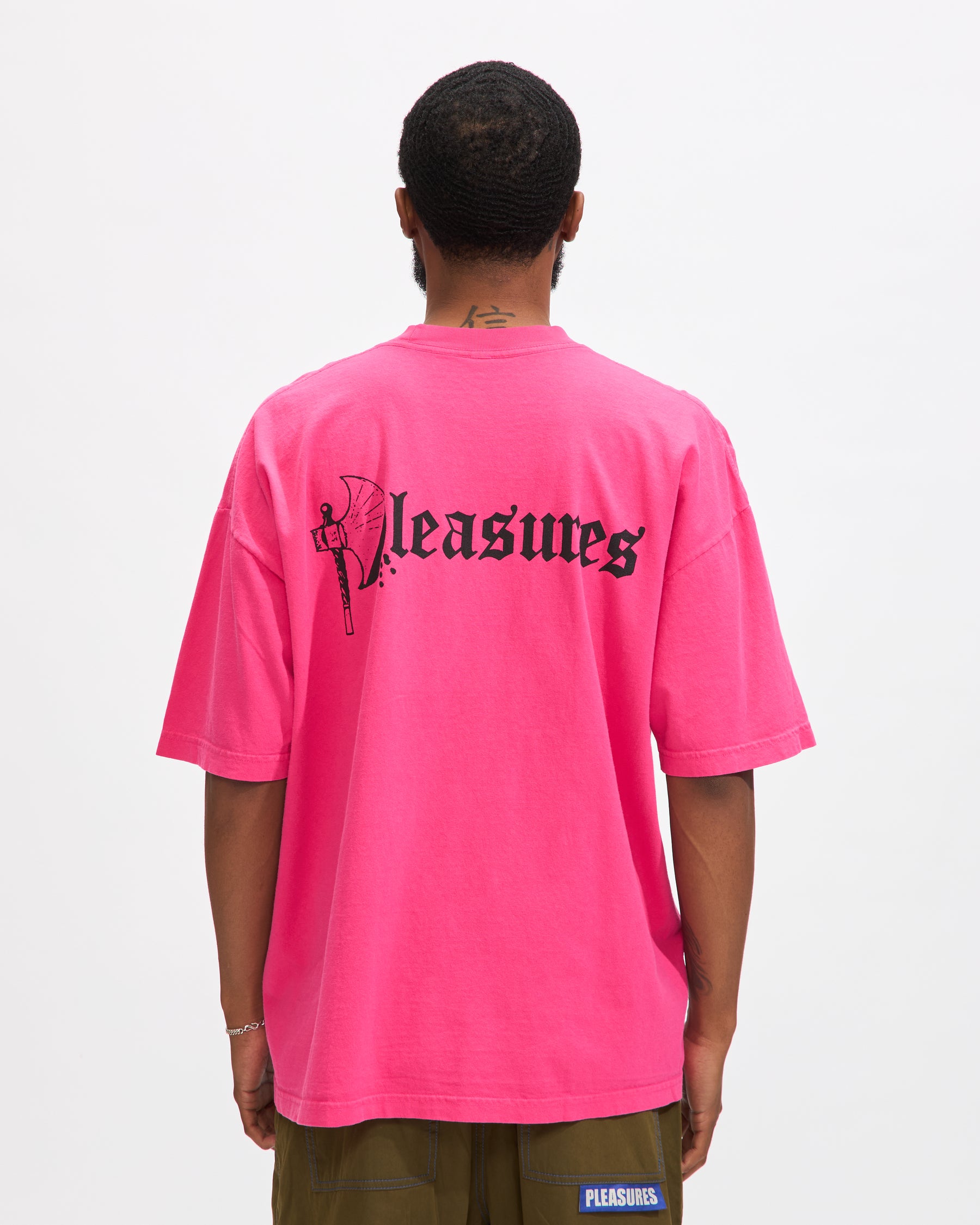 Pleasures Axed T-Shirt in Pink Homme Essentials
