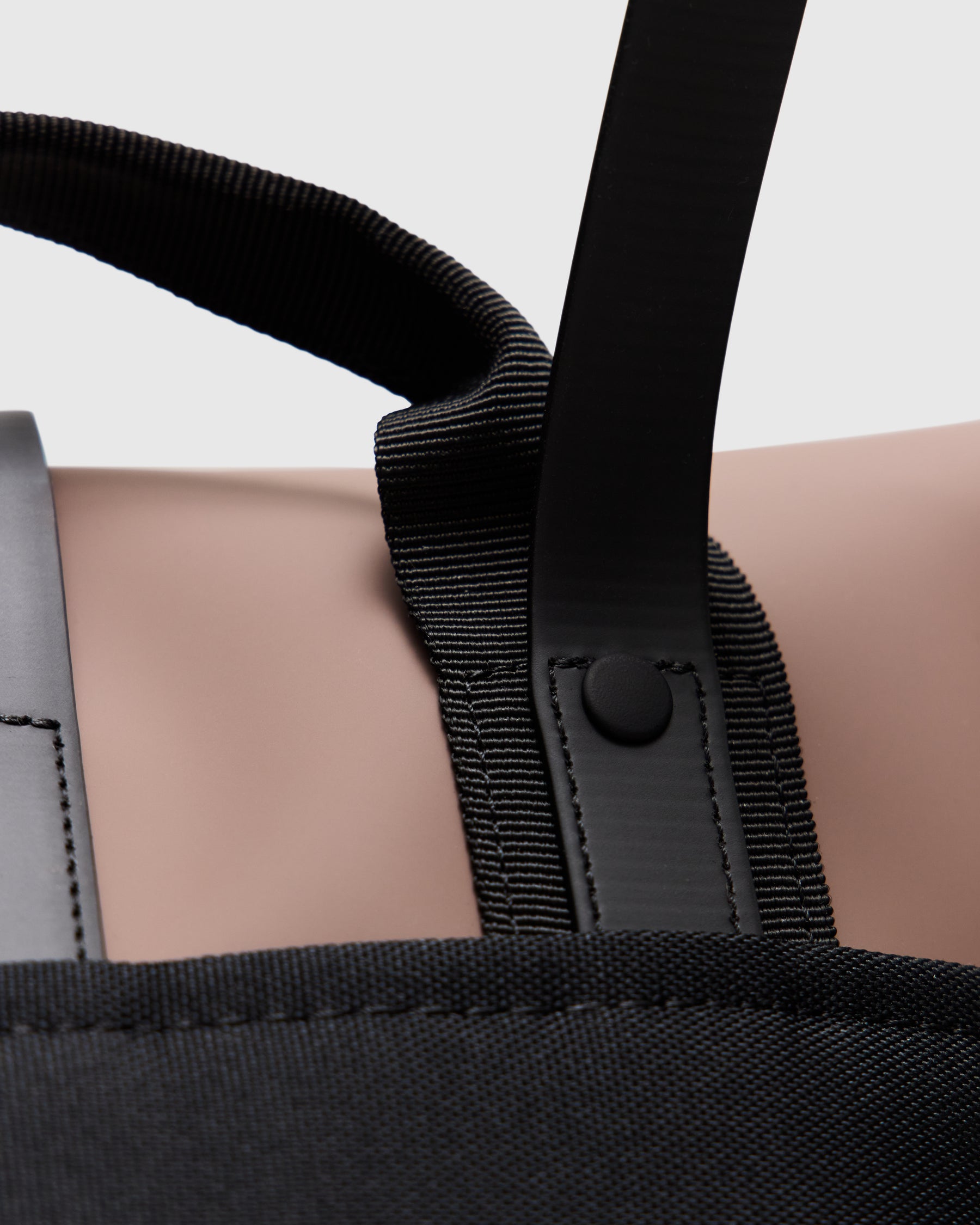 Rains Backpack Micro in Shade Homme Essentials