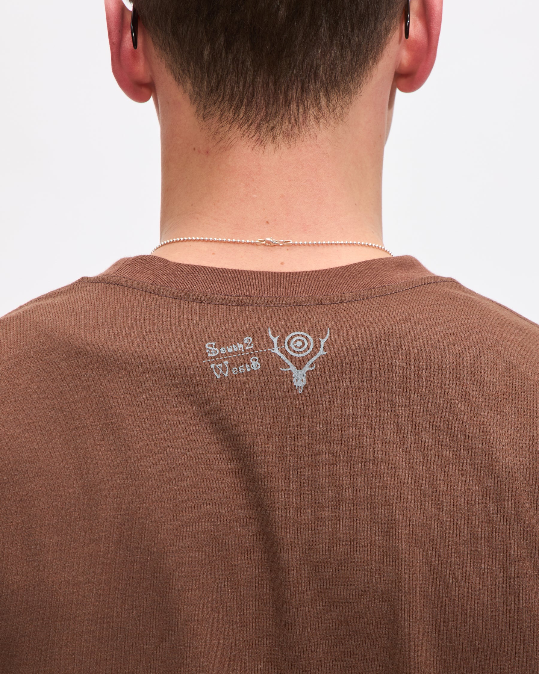 South2 West8 L/S Crew Neck Tee in Brown Skull & Target Homme Essentials