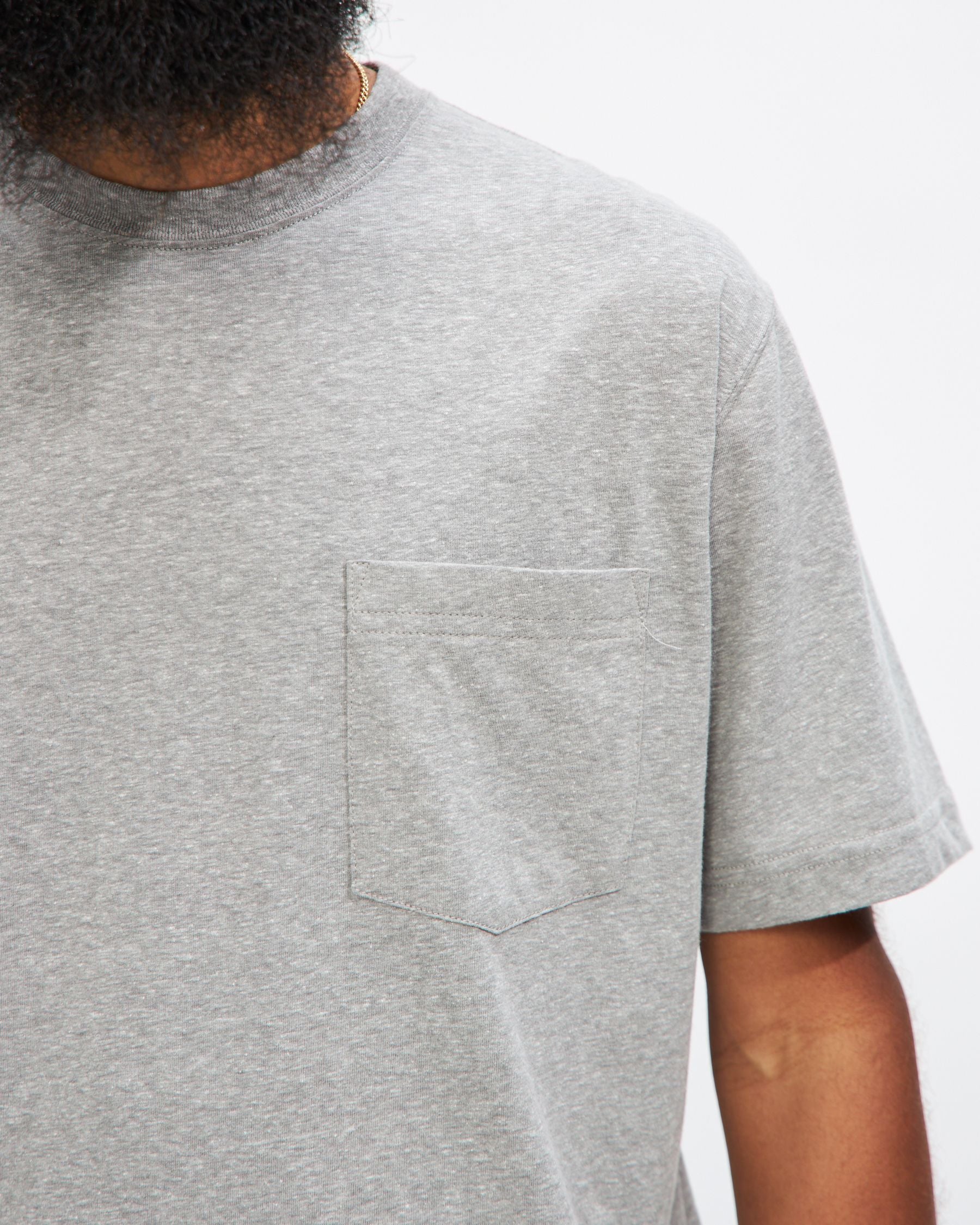 Pocket T-Shirt in Grey