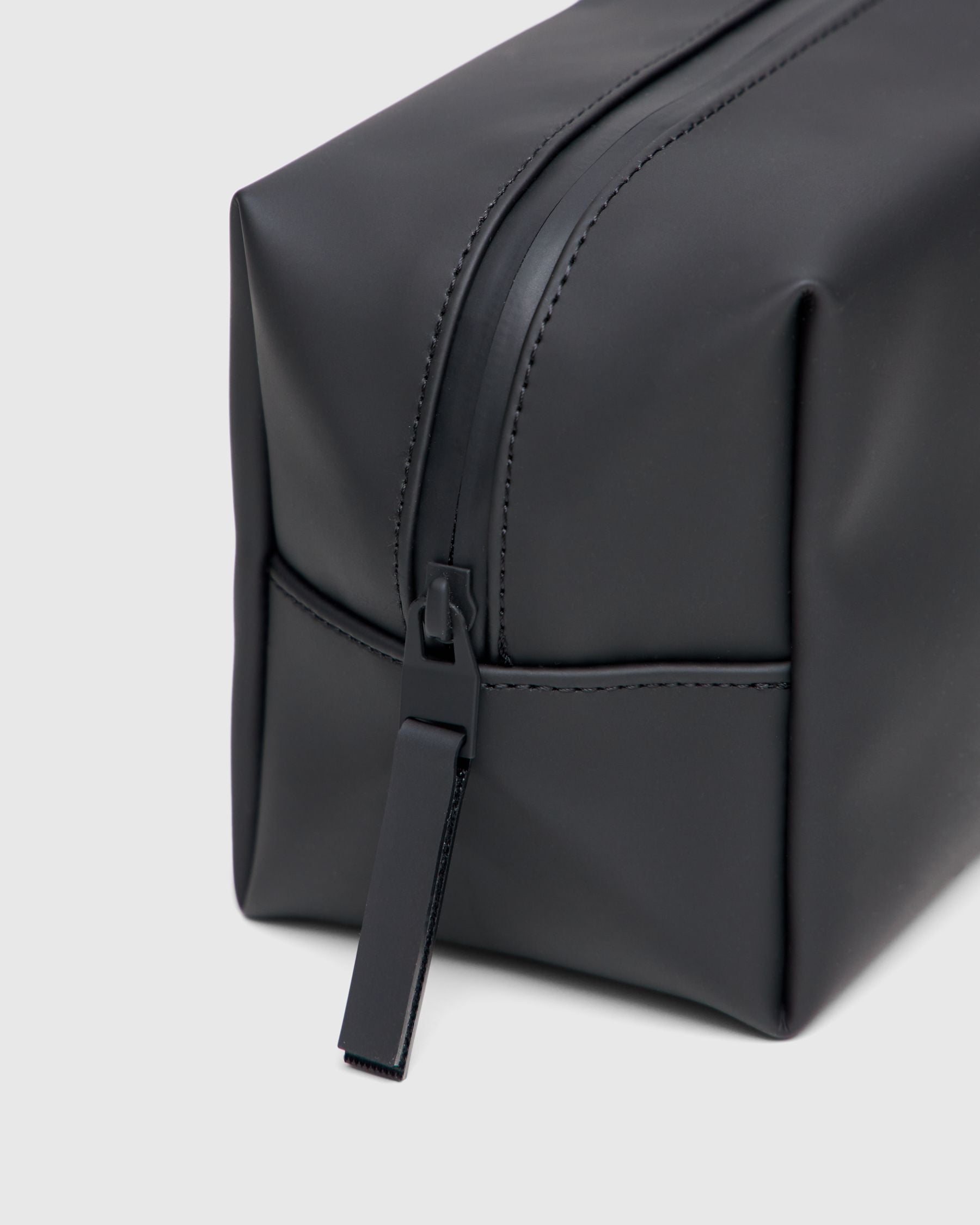 Wash Bag Small in Black