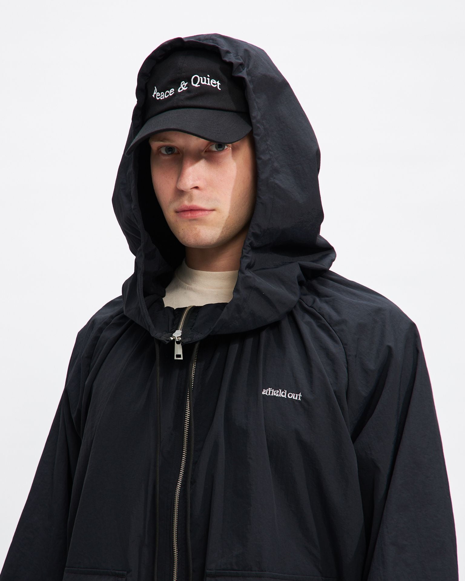 River Anorak in Black