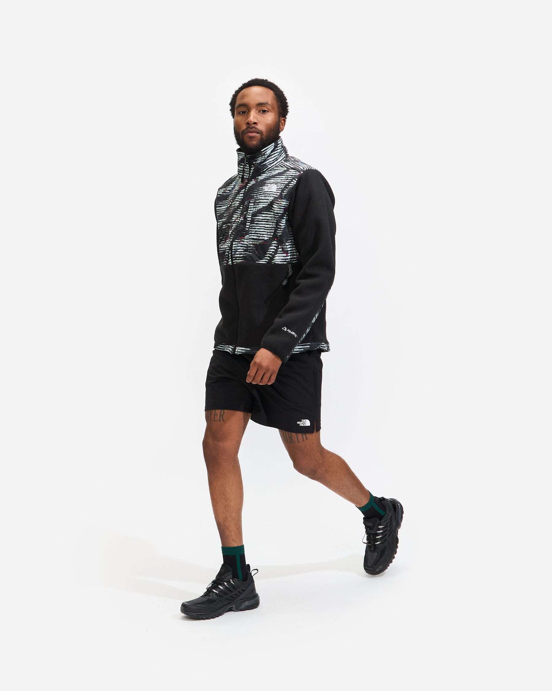 Denali Jacket in TNF Black / Black Beta