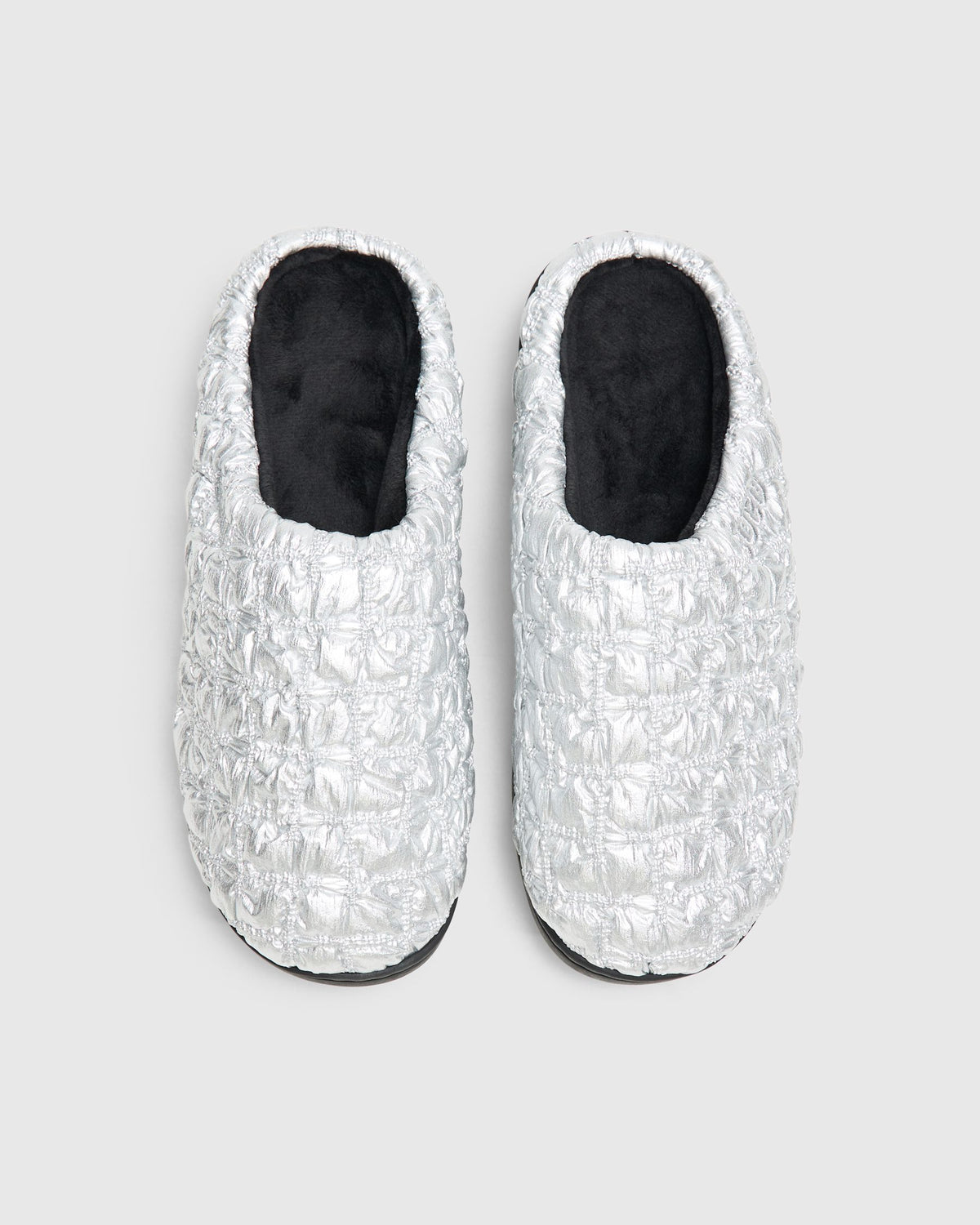 Subu Slippers in Bumpy Silver