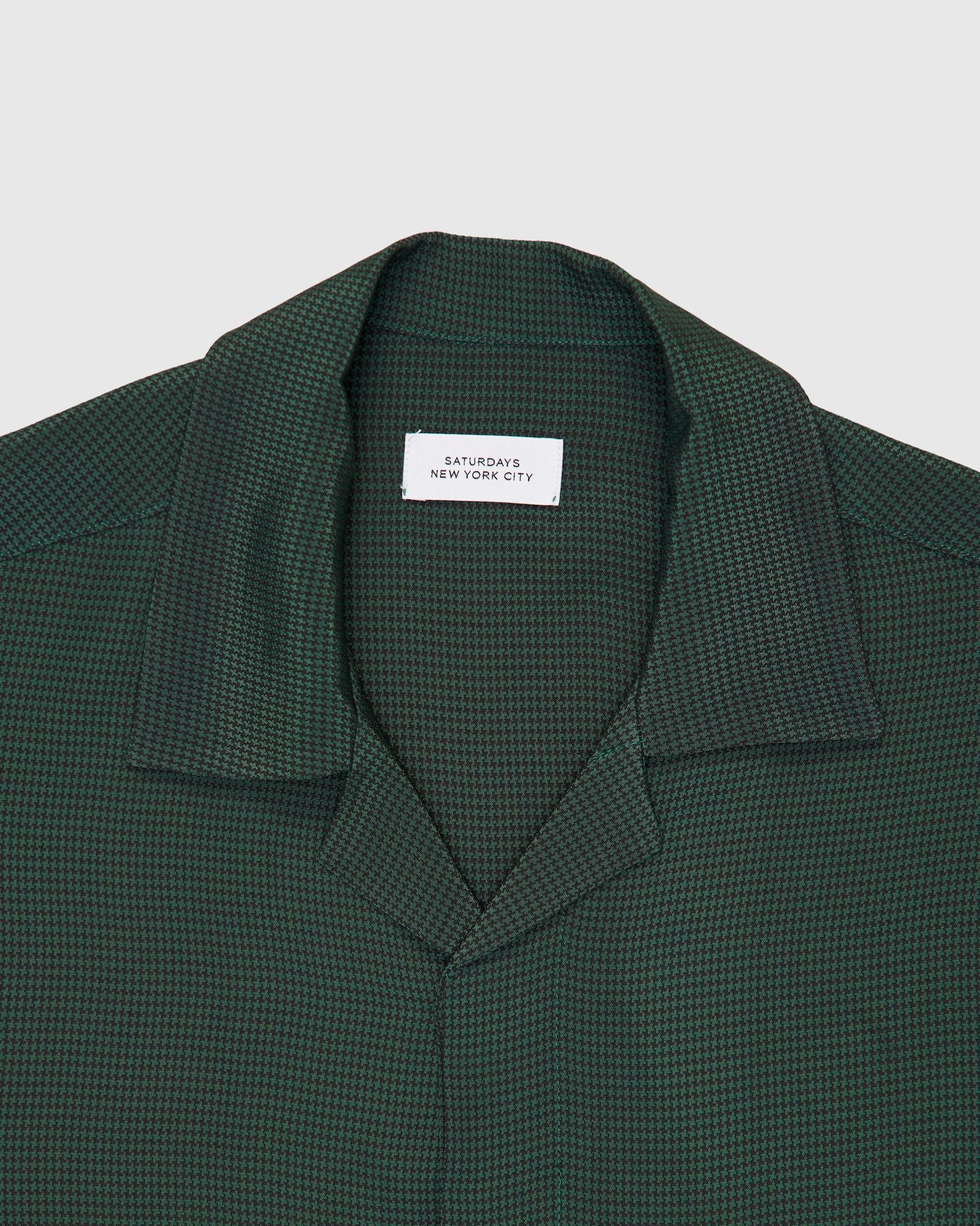York Mini Houndstooth Short Sleeve Shirt in Gulf Coast