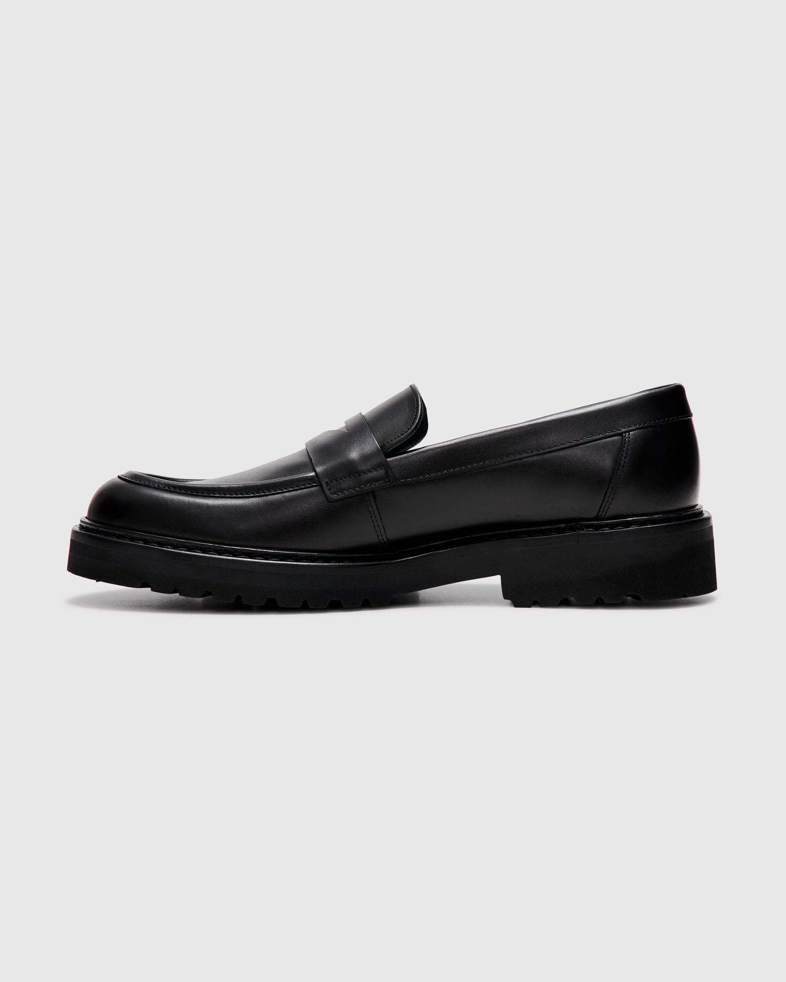 Richee Penny Loafer in Black