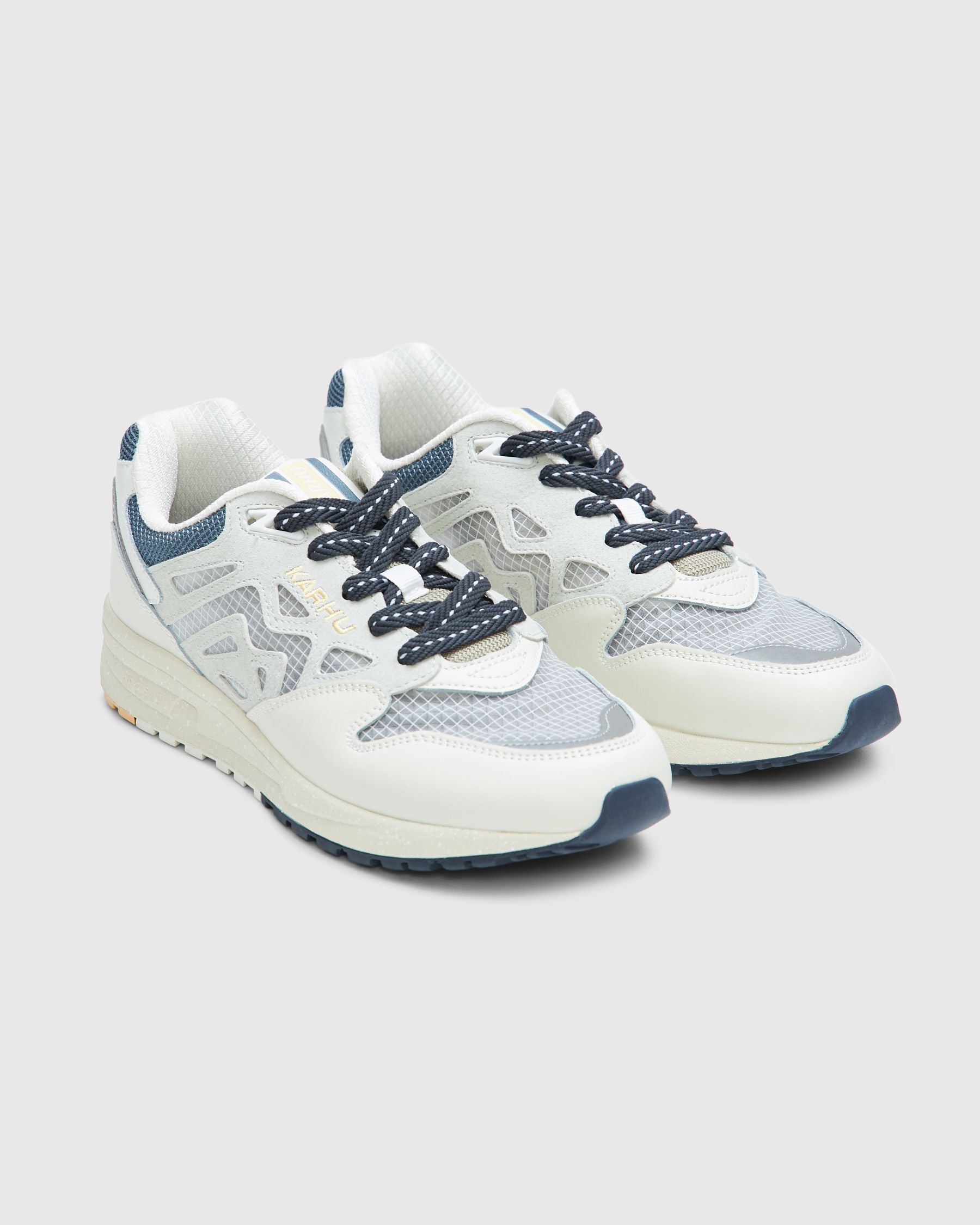 Legacy 96 in Lily White / Transparent