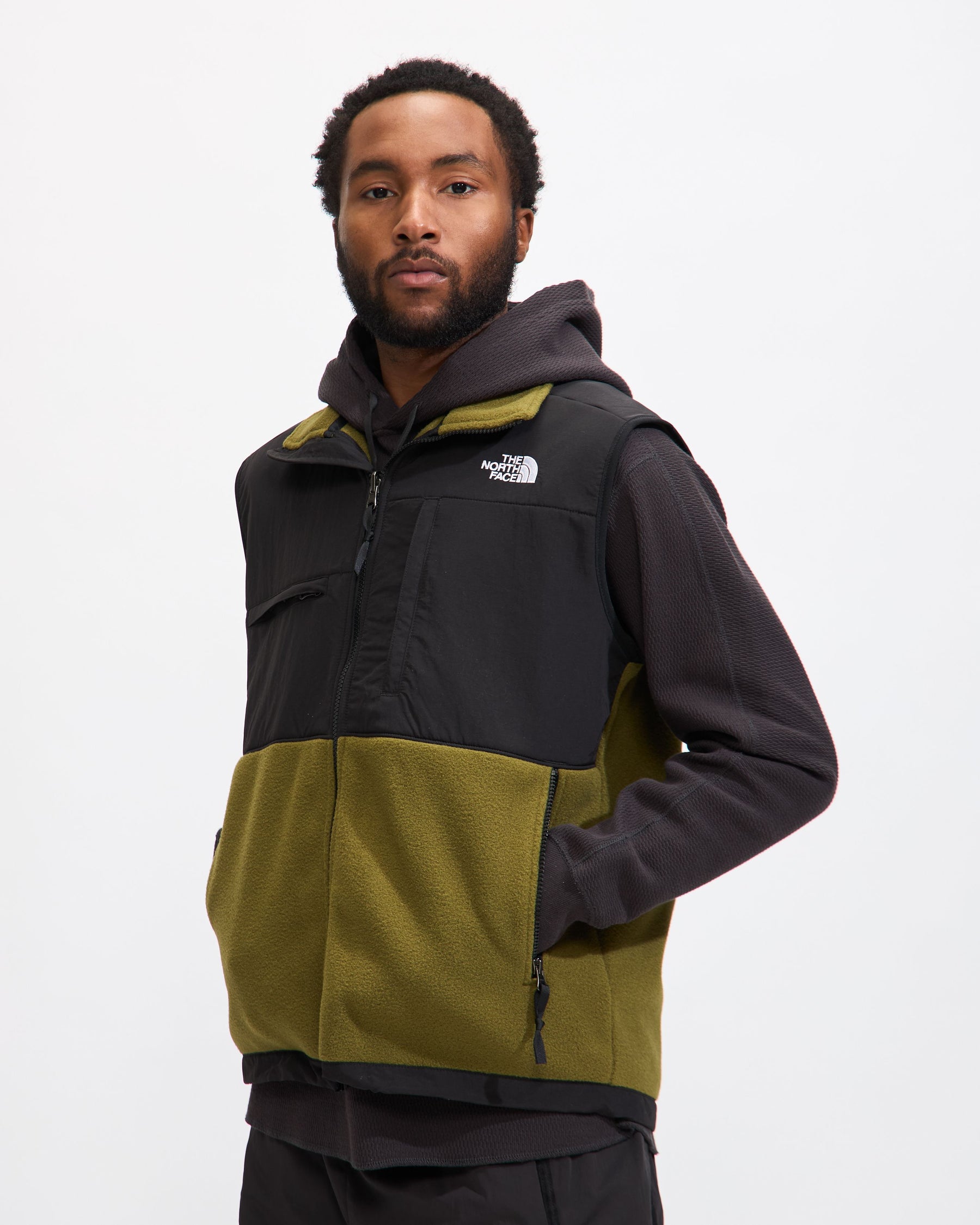 Denali Vest in Forest Olive