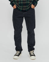 5 Pocket Jean in Washed Black