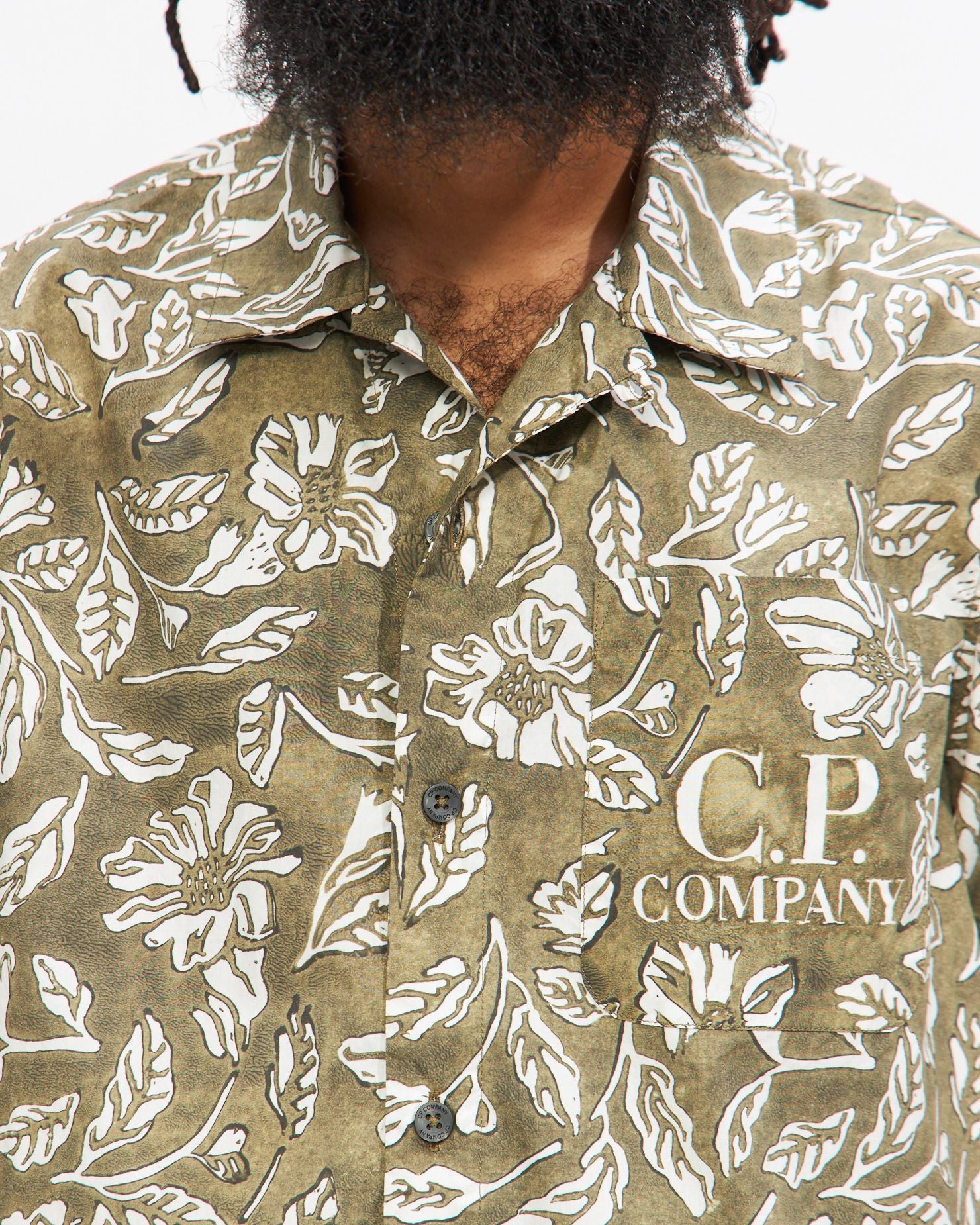 Printed Poplin Short Sleeved Shirt in Lead Grey
