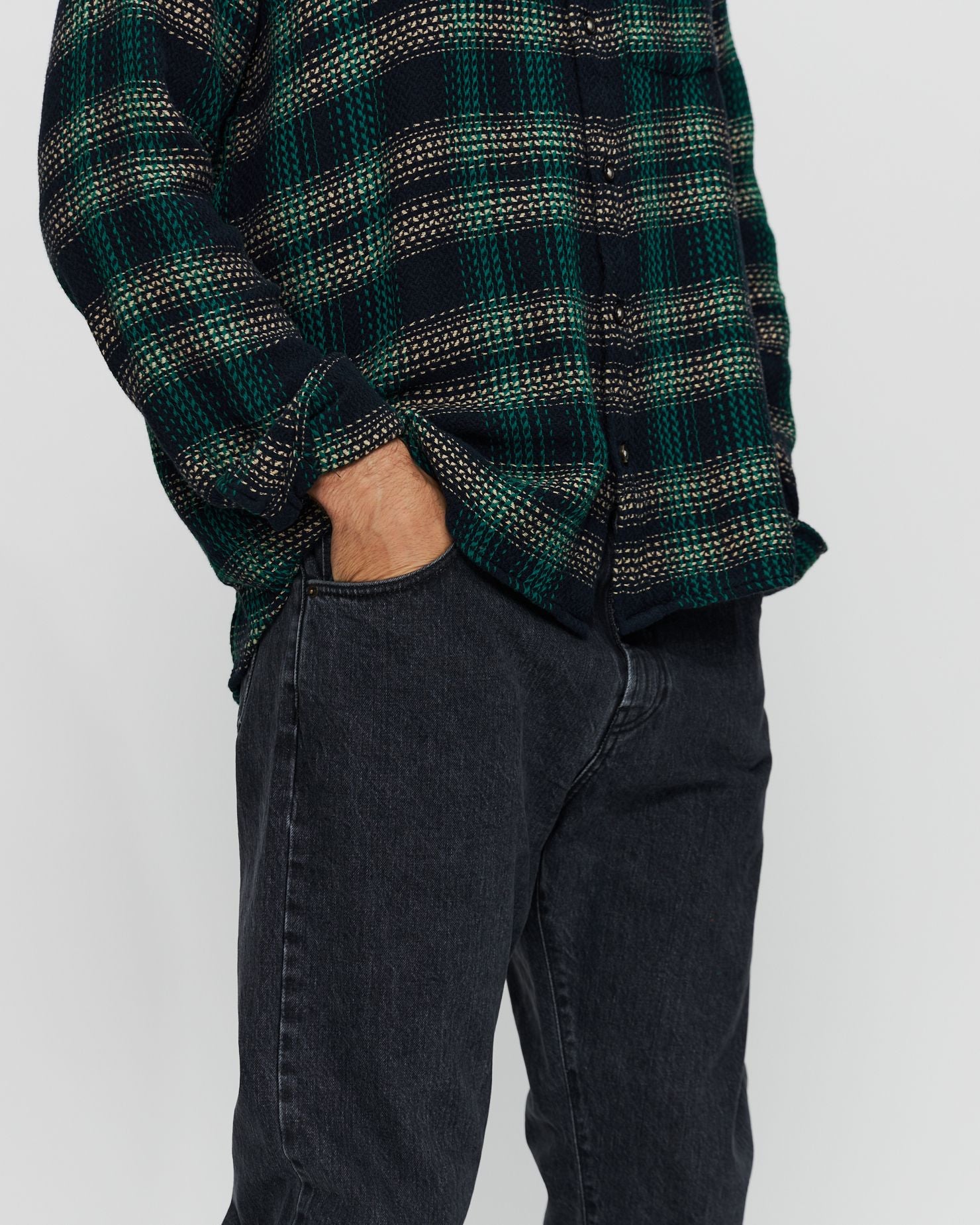 5 Pocket Jean in Washed Black