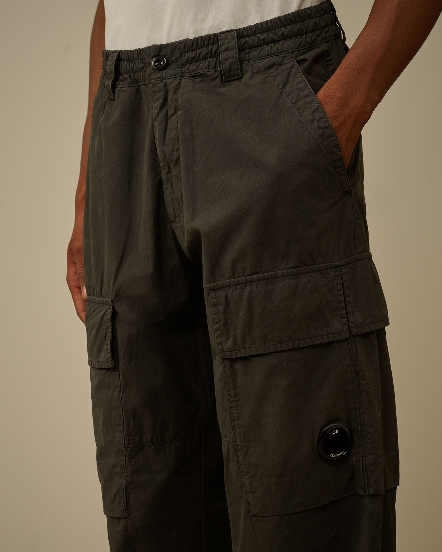 Microreps Boxy Cargo Pants in Dark Shadow