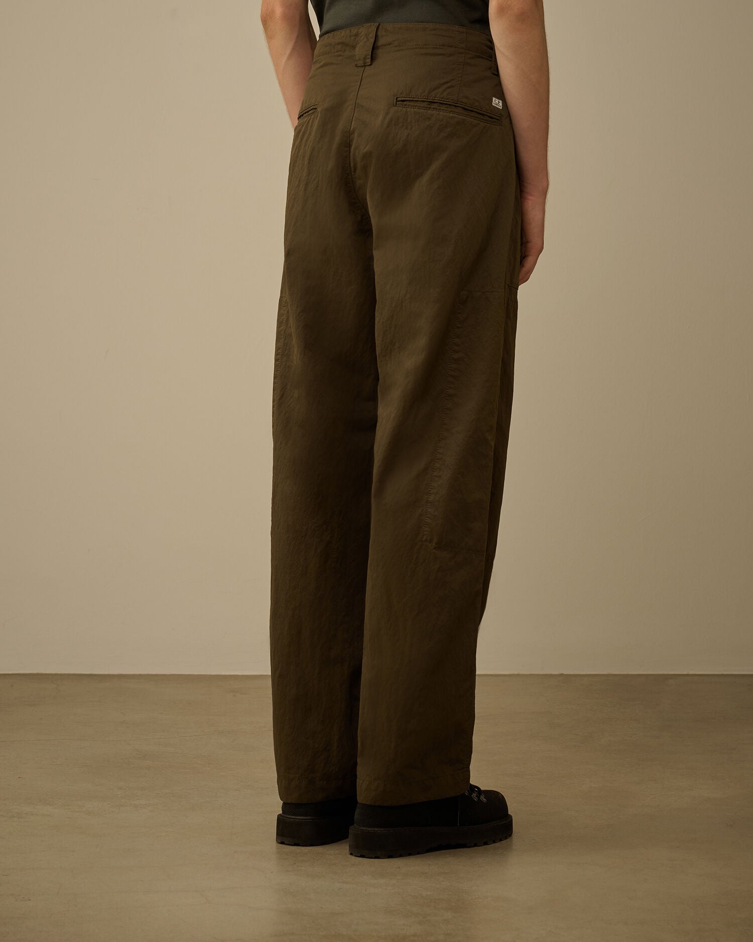 Diagonal Flatt Nylon Loose Pants in Ivy Green