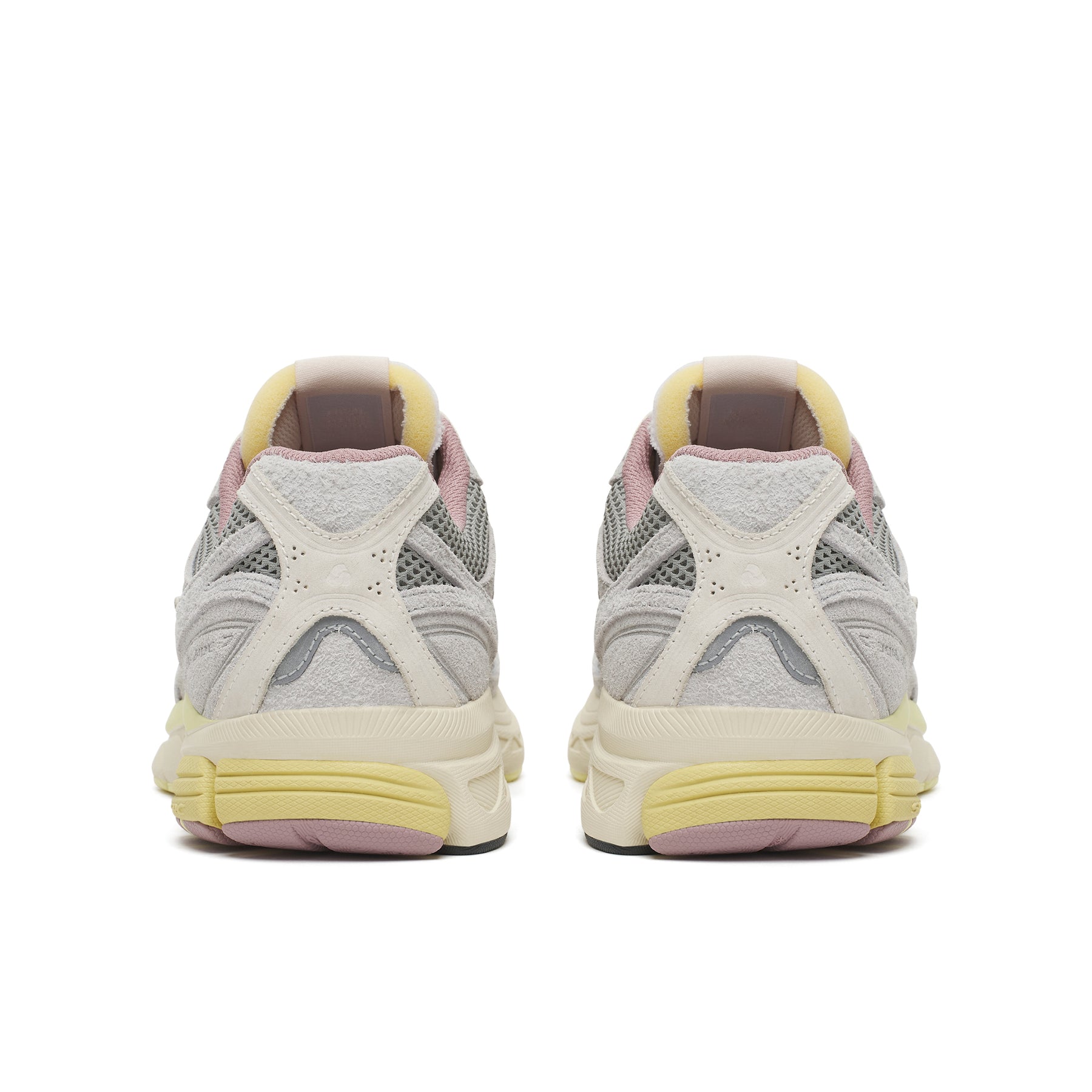 Saucony x 3sixteen Guide v7.3s in Graphite