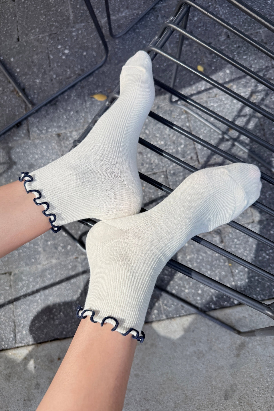 The Petite Ruffled Modal Socks in Soft White / Navy