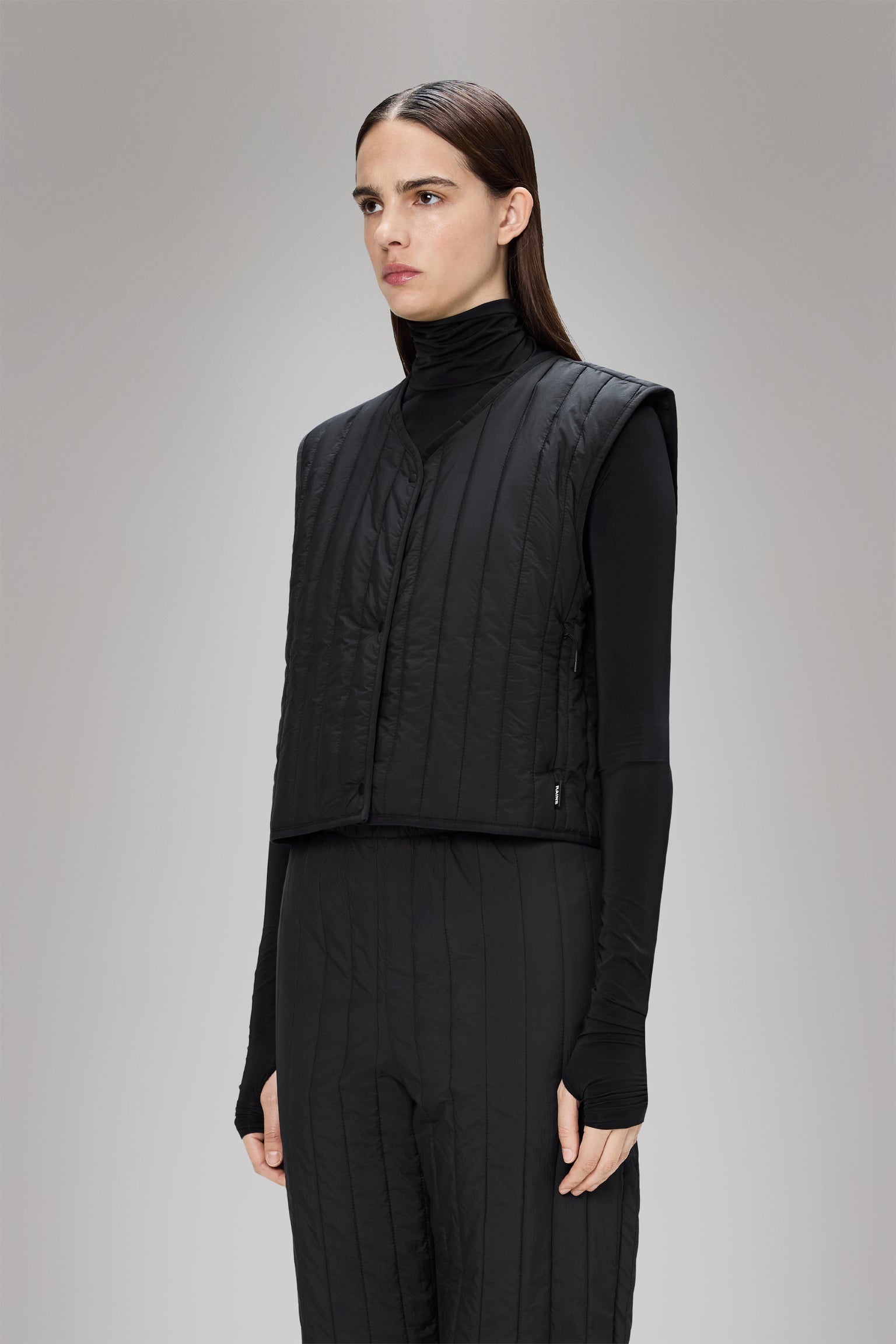 Banja Short Liner W Vest in Black