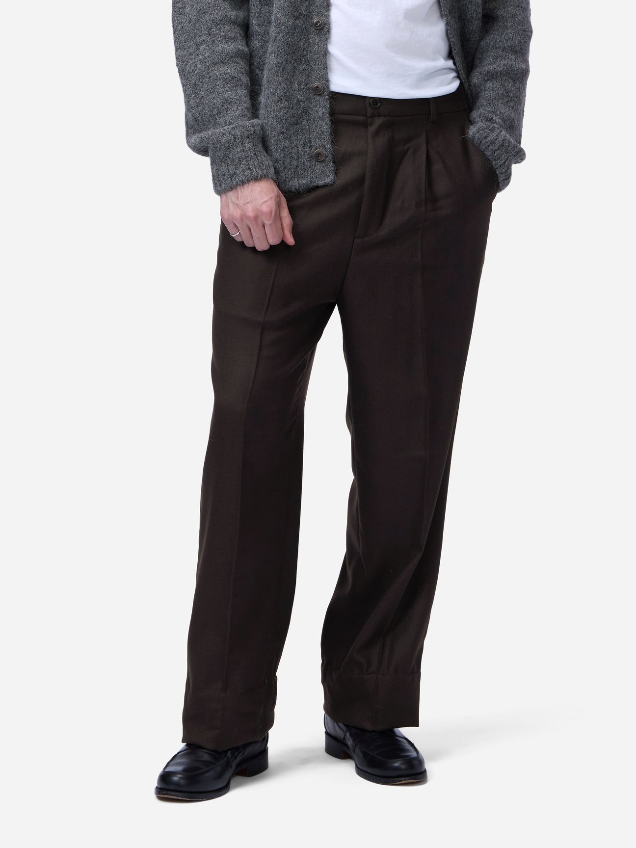 Pleated Trouser in Brown Wool Flannel