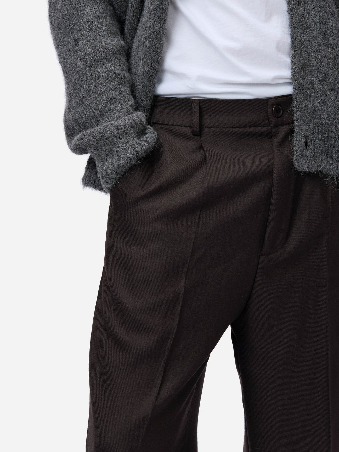 Pleated Trouser in Brown Wool Flannel