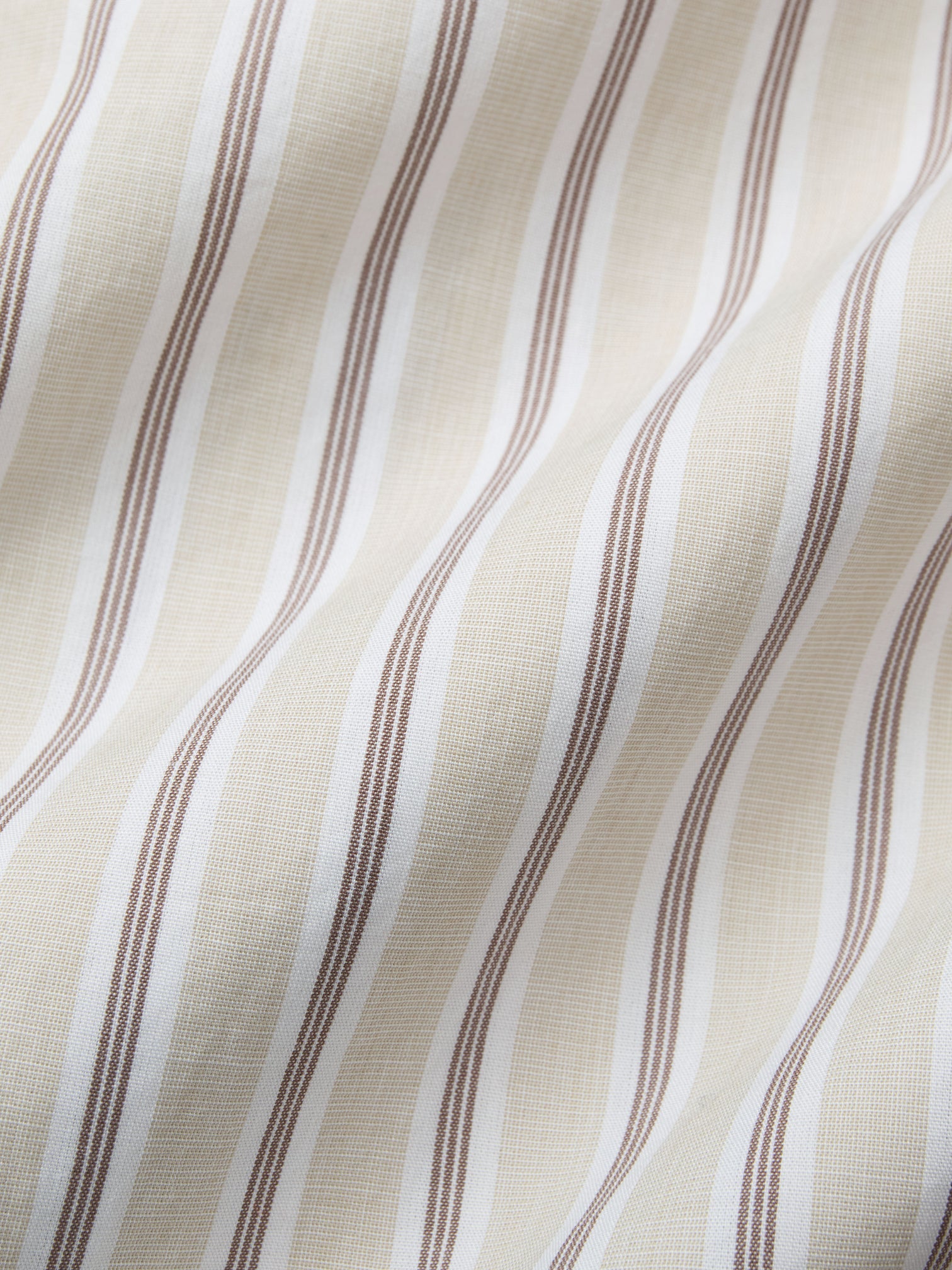 Short Sleeve Commuter Shirt in Tan Stripe