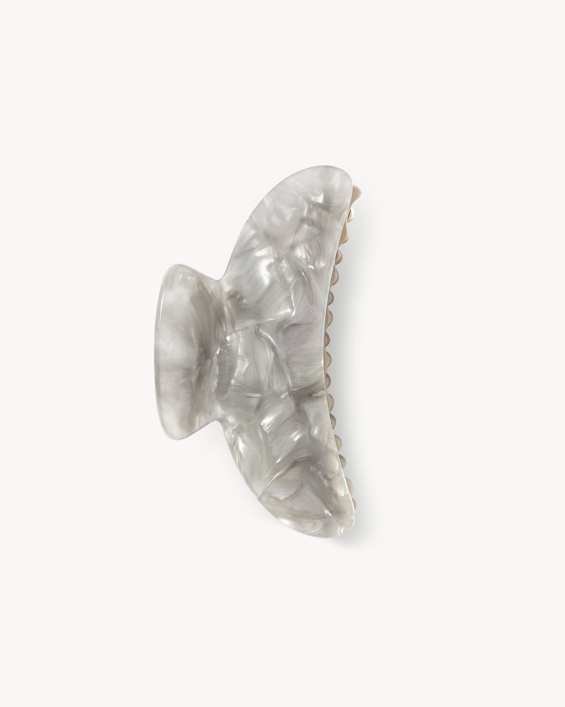 Grande Heirloom Claw in Grey Shell