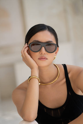 Jetsetter Acetate Aviator Sunglasses in Black