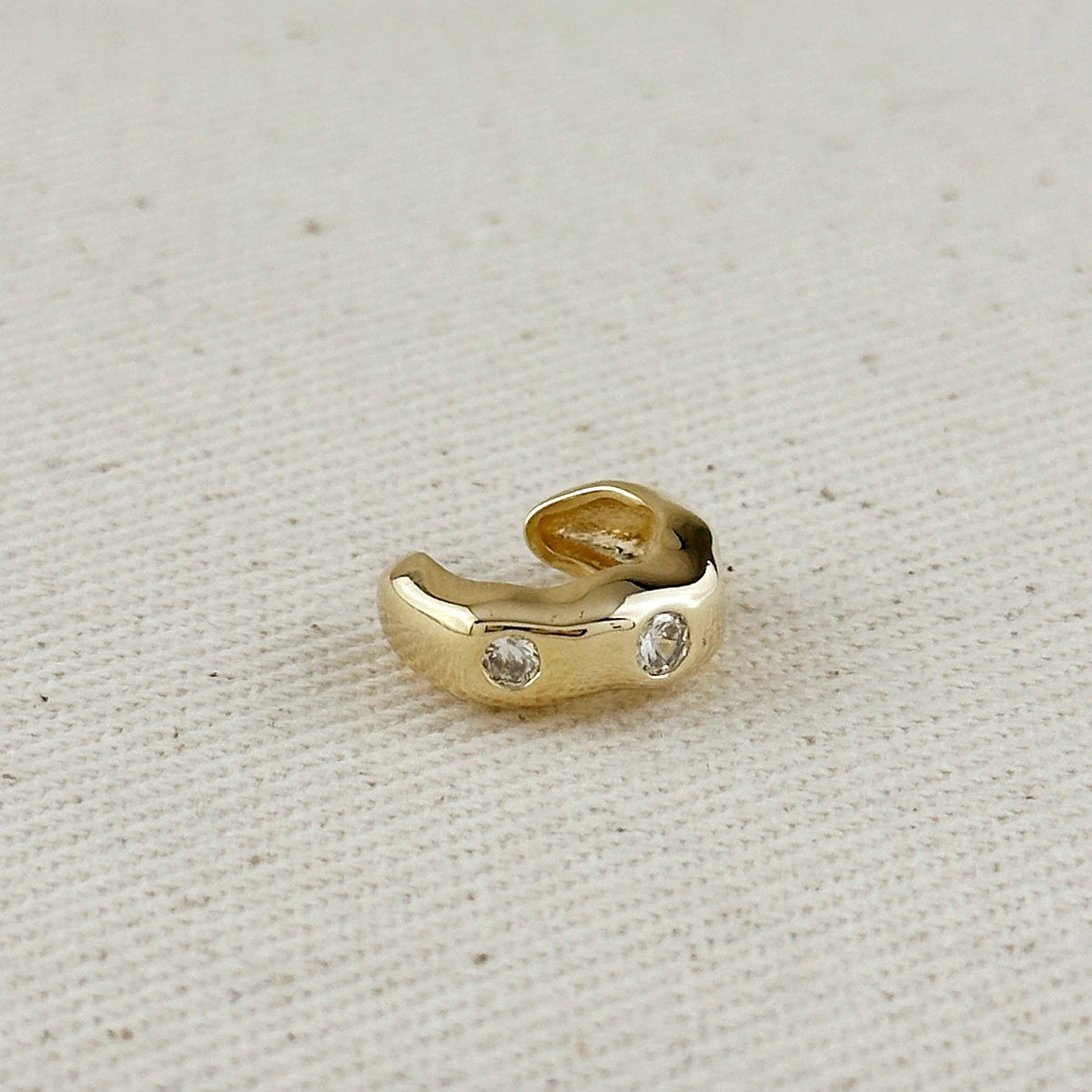 18k Waved Ear Cuff in Crystal
