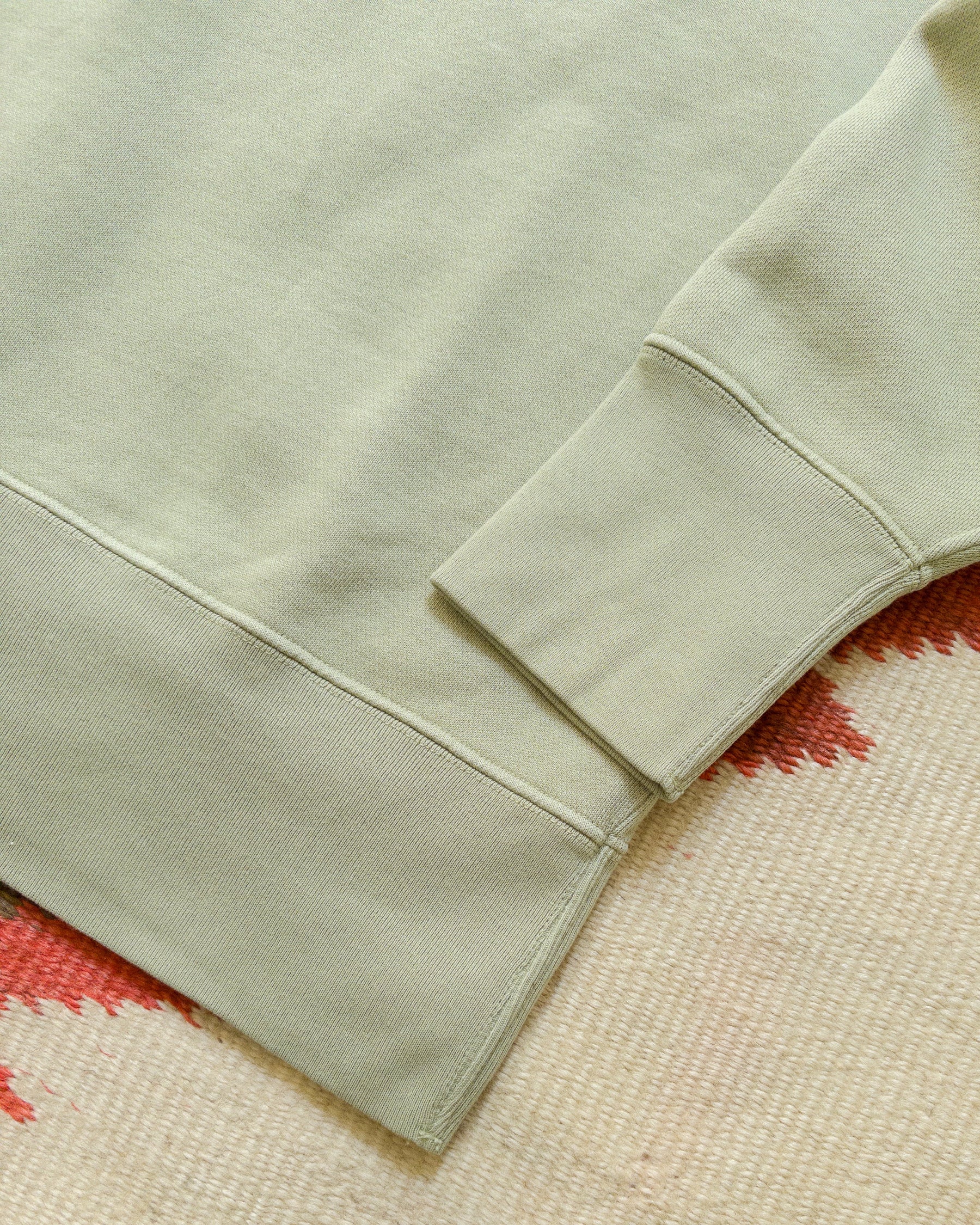 Crewneck Sweatshirt in Faded Olive