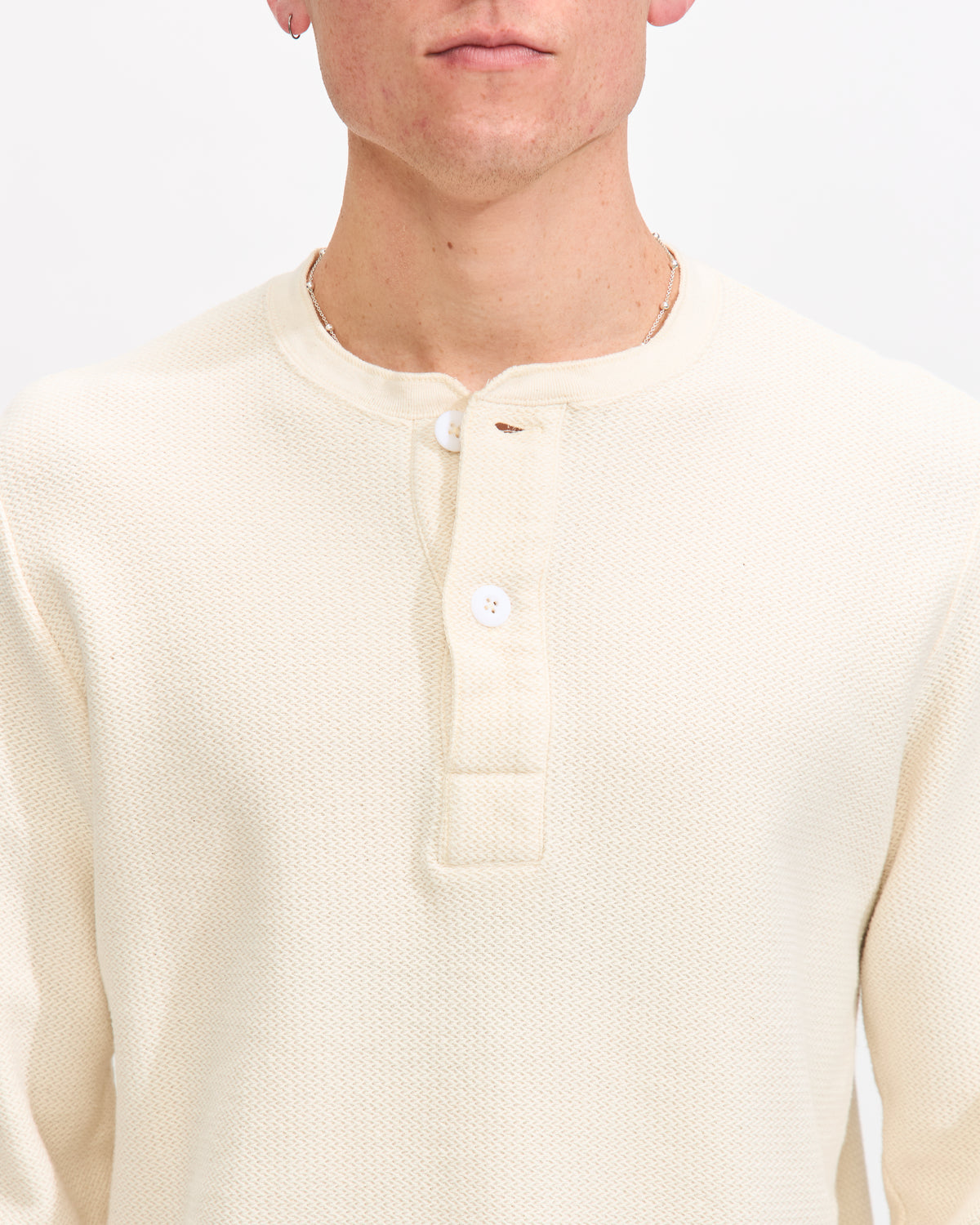 Beams Plus Henley 2B Waffle in Natural Homme Essentials 
