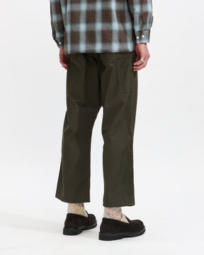 Beams Plus Painter Pants Nylon Oxford in Olive Homme Essentials 