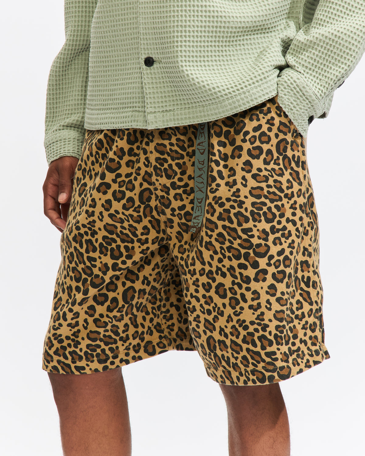 Brain Dead Twill Climber Short in Leopard Homme Essentials 
